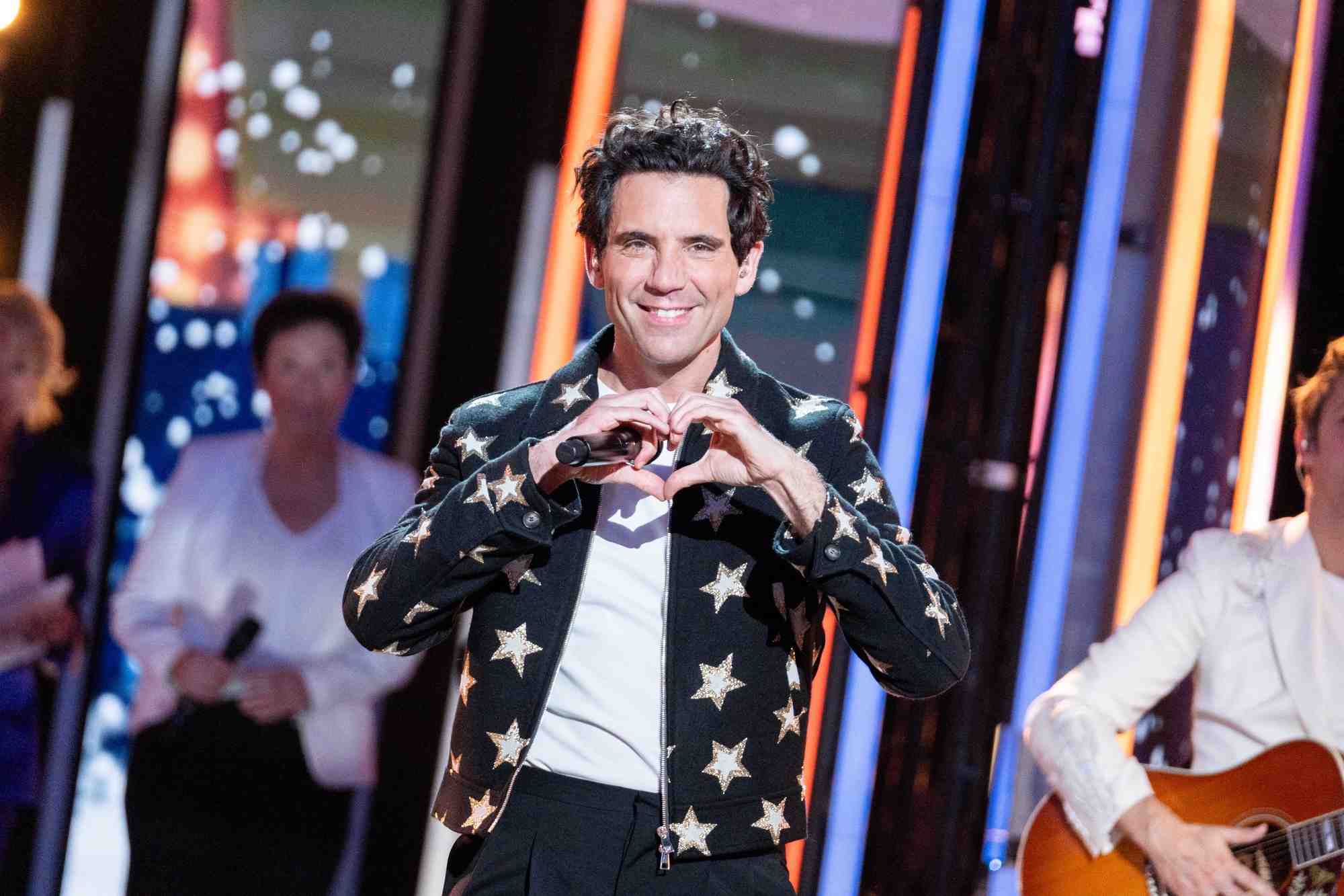 Le chanteur Mika était le parrain du Téléthon 2024.