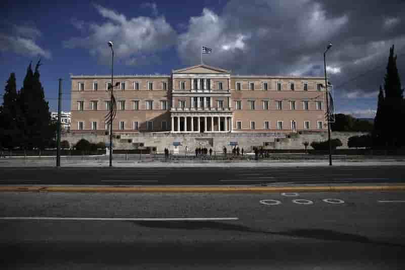 S&p abaisse la note de la grece et sa perspective