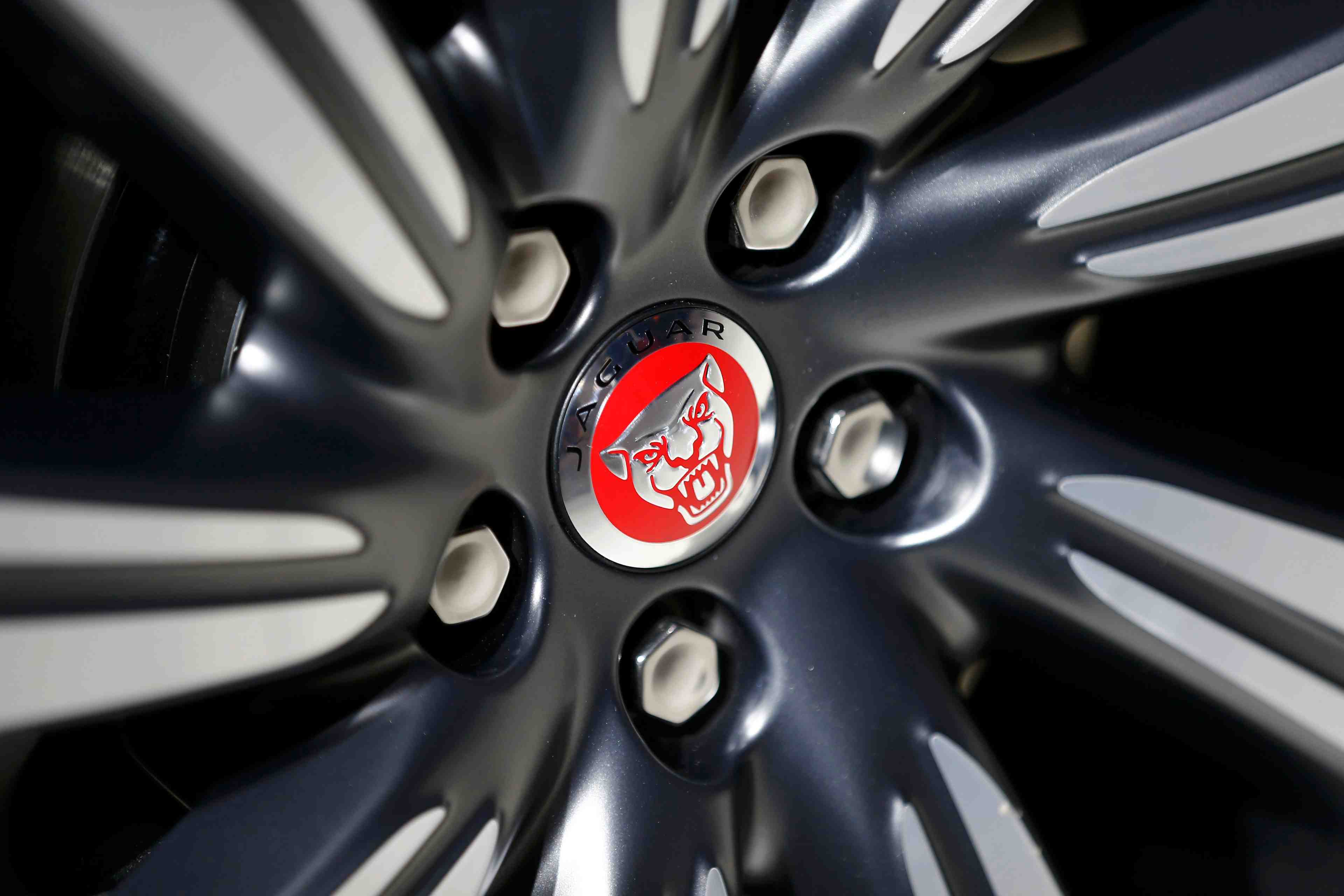 Jaguar land rover table sur une hausse de ses ventes en 2015