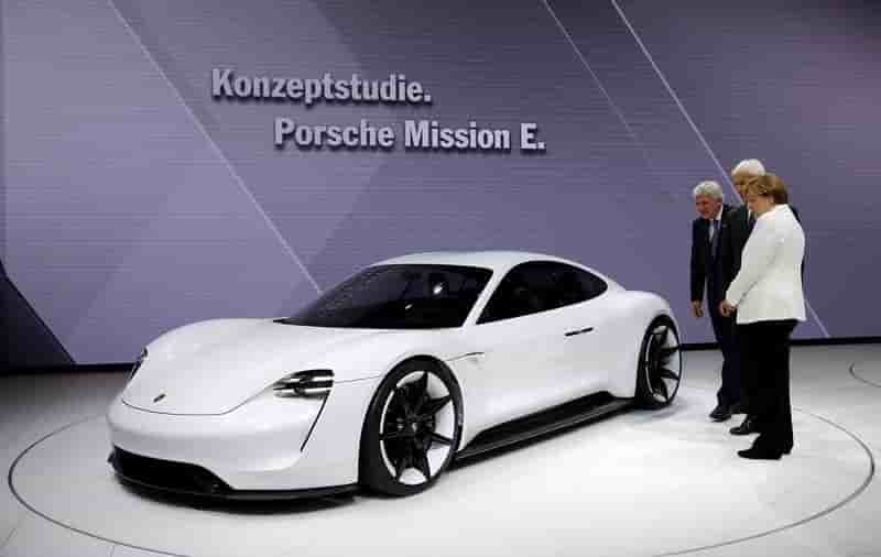 Porsche investira un milliard pour son modele electrique