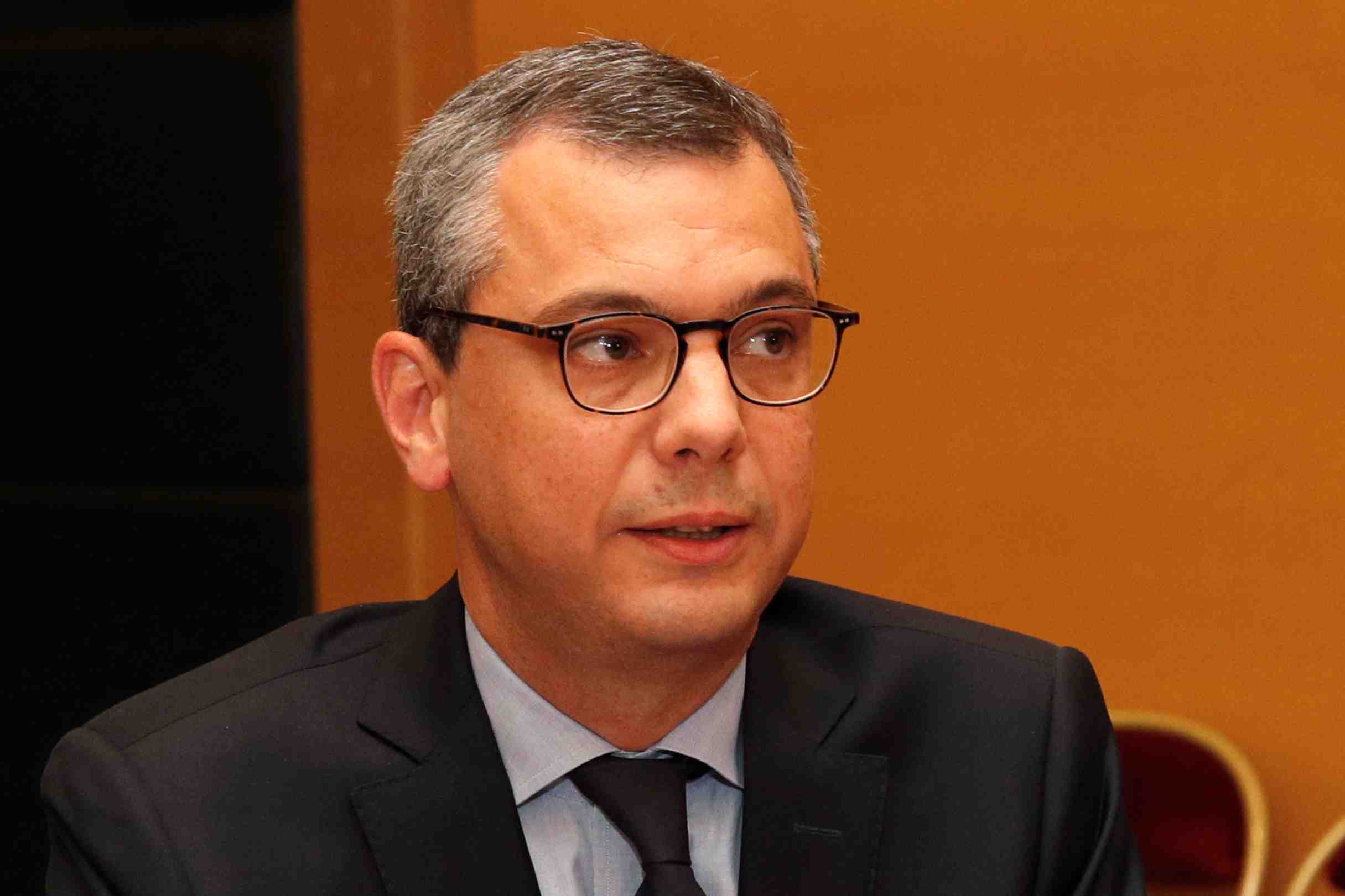 Nouveaux soupcons de conflit d'interets contre kohler