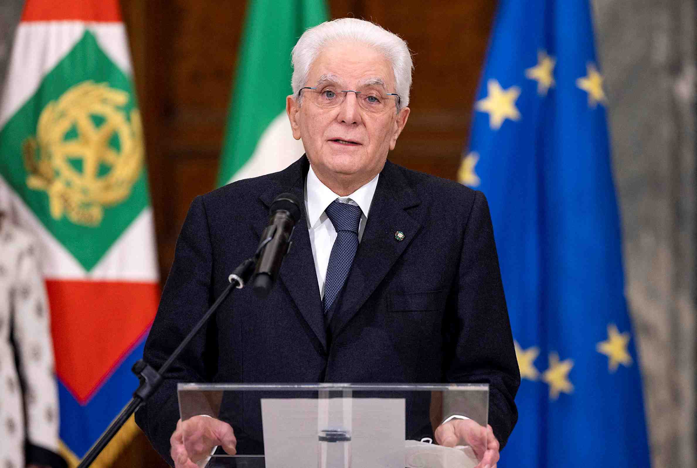 Italie: mattarella reelu president apres une semaine douloureuse pour la coalition