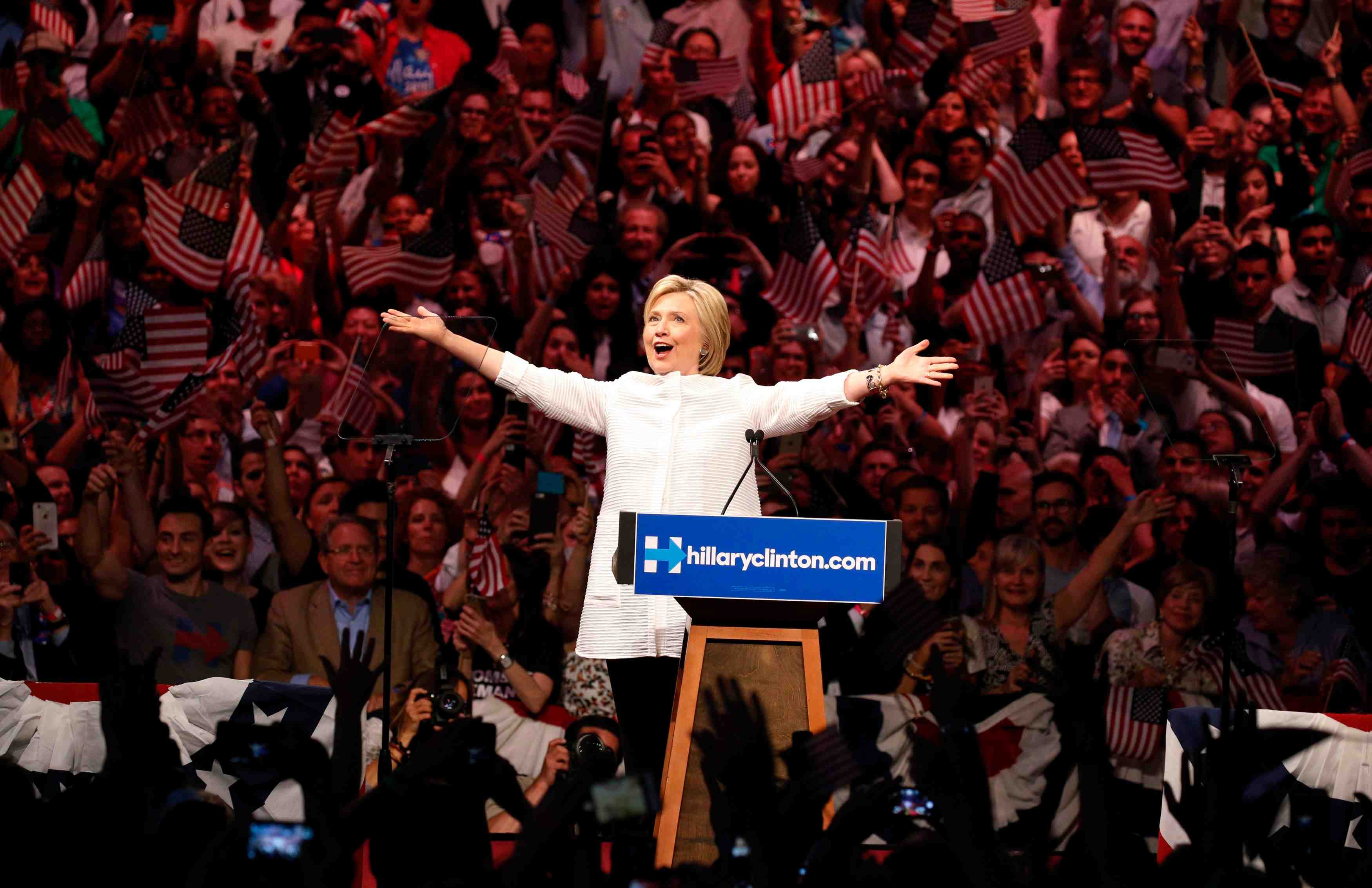 Hillary clinton remporte les primaires democrates