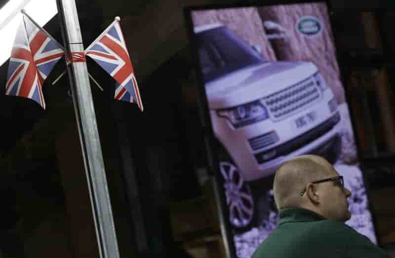 Jaguar land rover pourrait creer 5.000 emplois en grande-bretagne