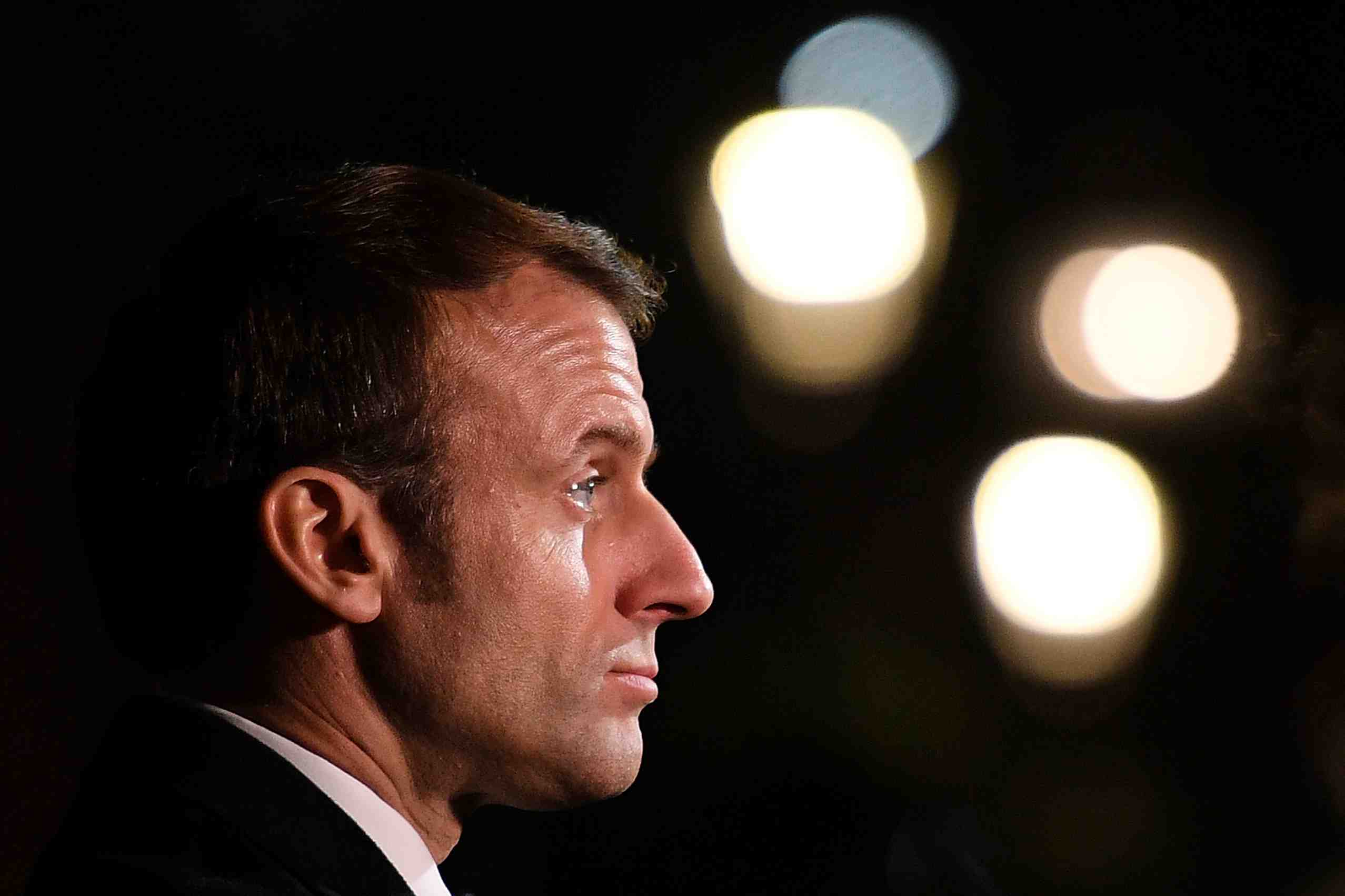 Macron propose le report a debut 2020 du sommet sur le sahel, selon l'elysee