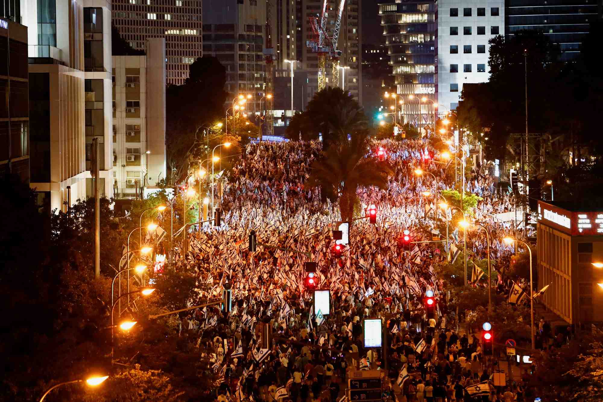 Manifestation contre la refonte judiciaire du gouvernement de coalition nationaliste israelien, a tel aviv