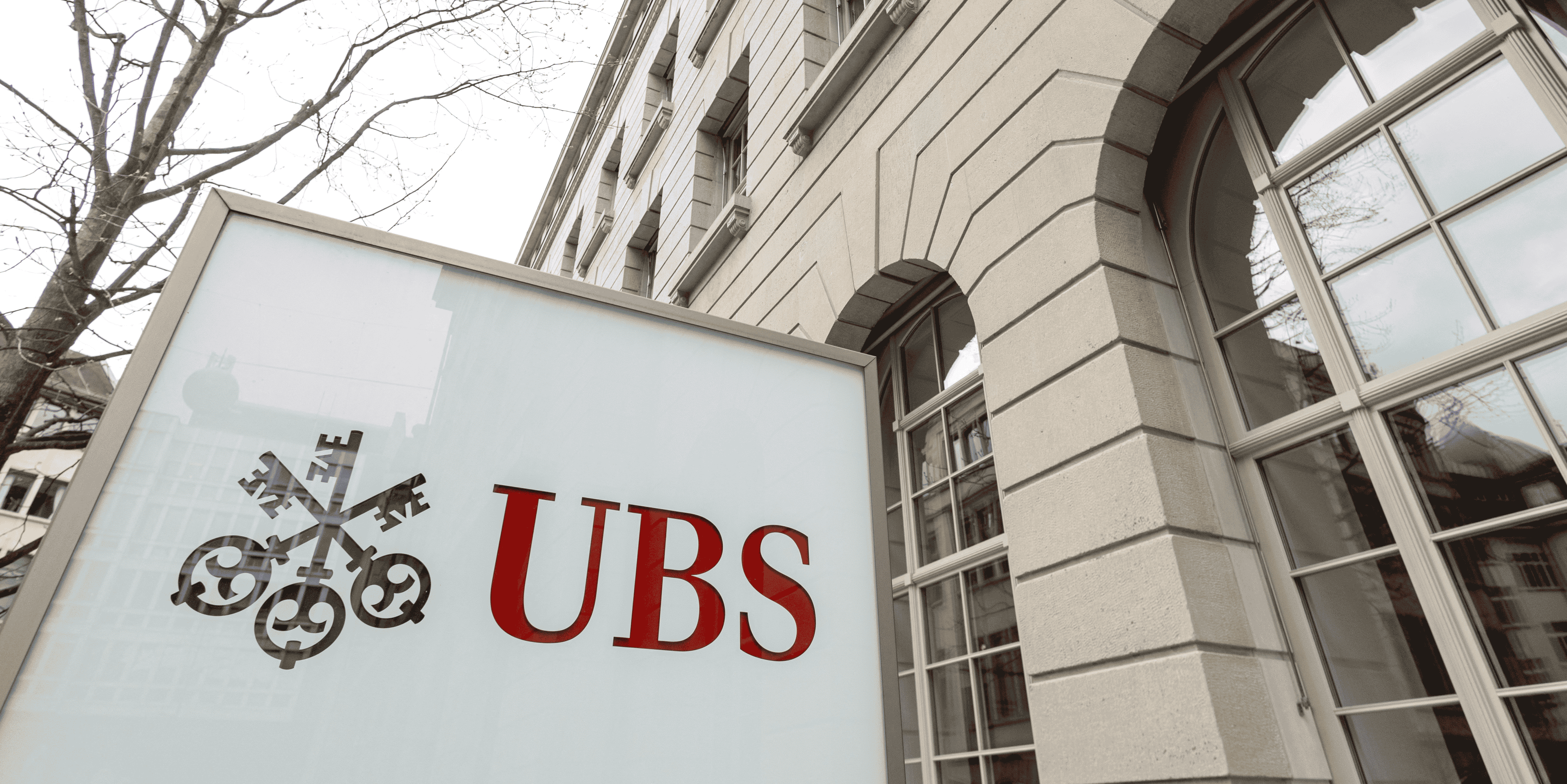 Le logo de la banque suisse ubs est visible a zurich