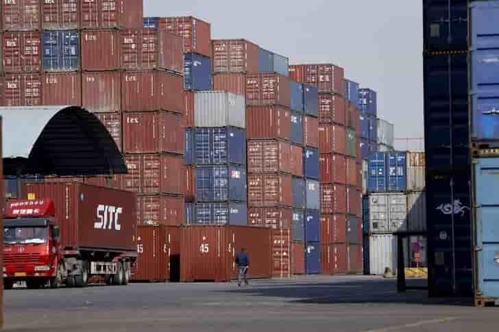 Les exportations chinoises reculent davantage que prevu