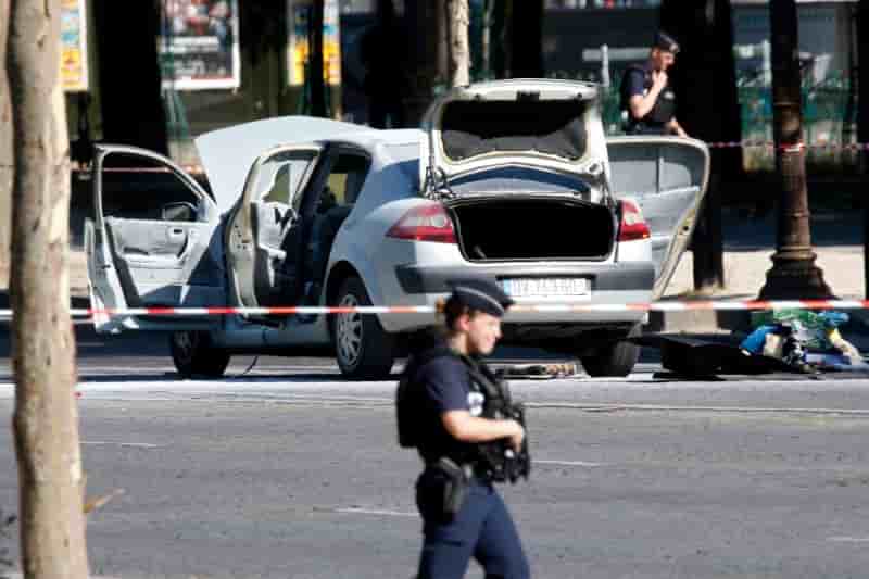 L'assaillant des champs-elysees probable auteur de menaces