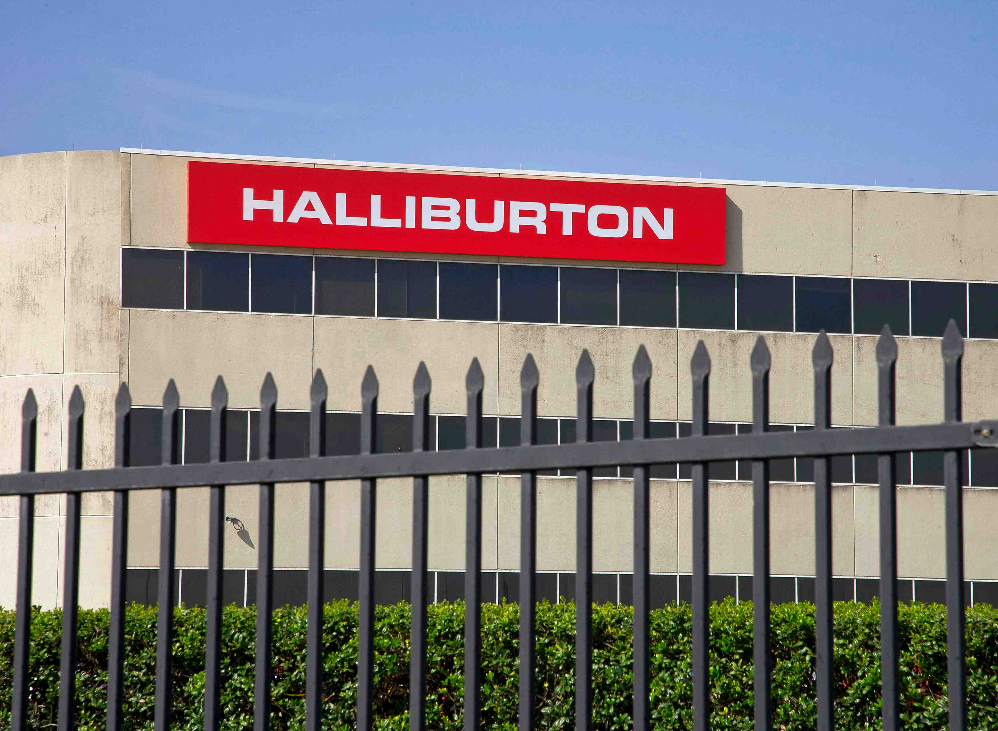 Halliburton prevoit un recul des profits au 4e trimestre, le titre baisse