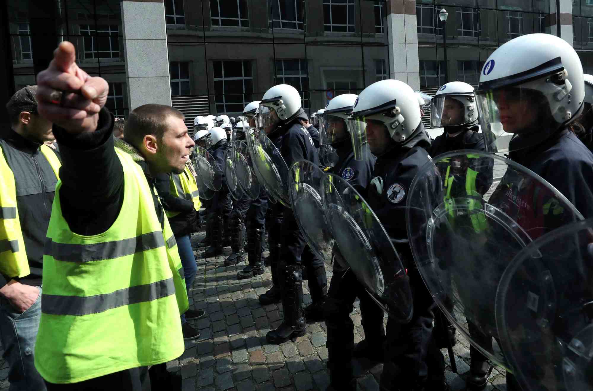 Interdiction de manifestation samedi a lyon des gilets jaunes