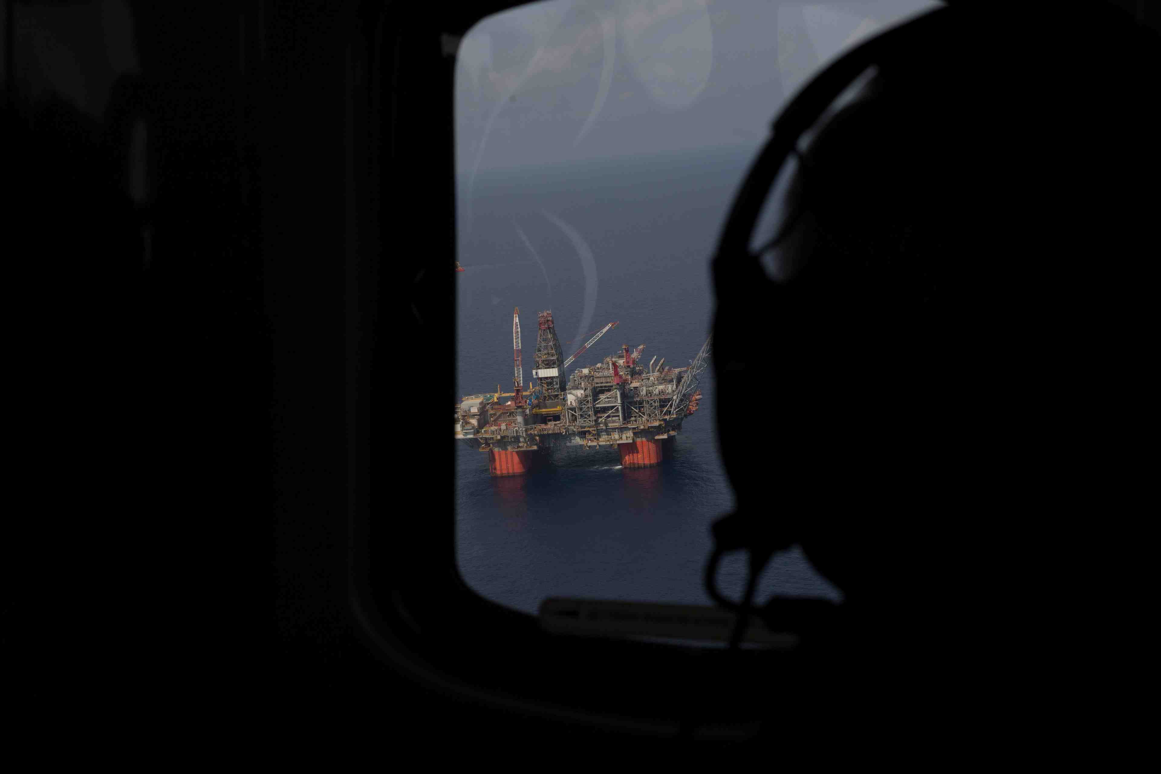 Usa: les compagnies petrolieres evacuent leurs plates-formes a l'approche de la tempete ida