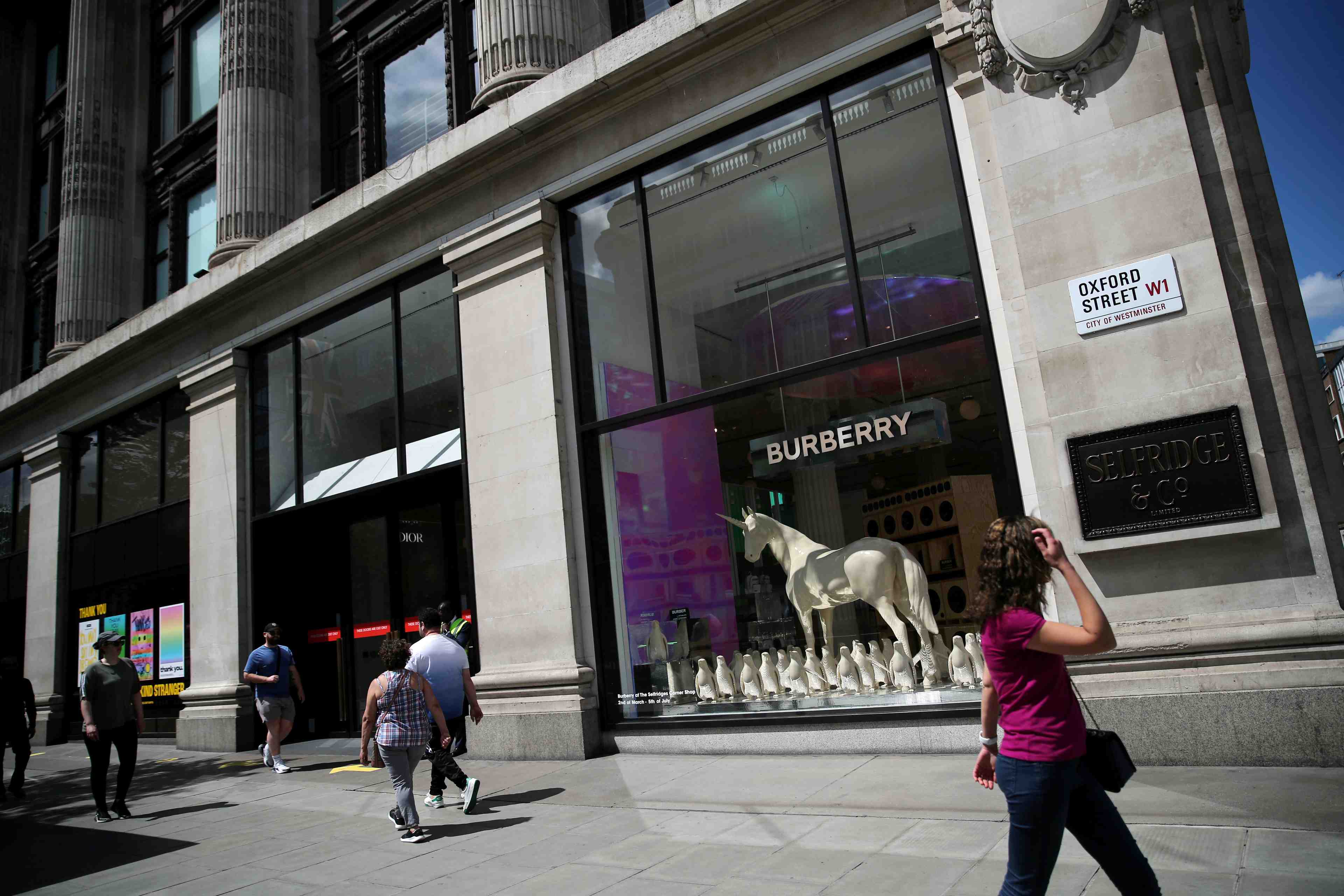 Burberry: le chiffre d'affaires renoue avec le niveau pre-pandemie au premier semestre