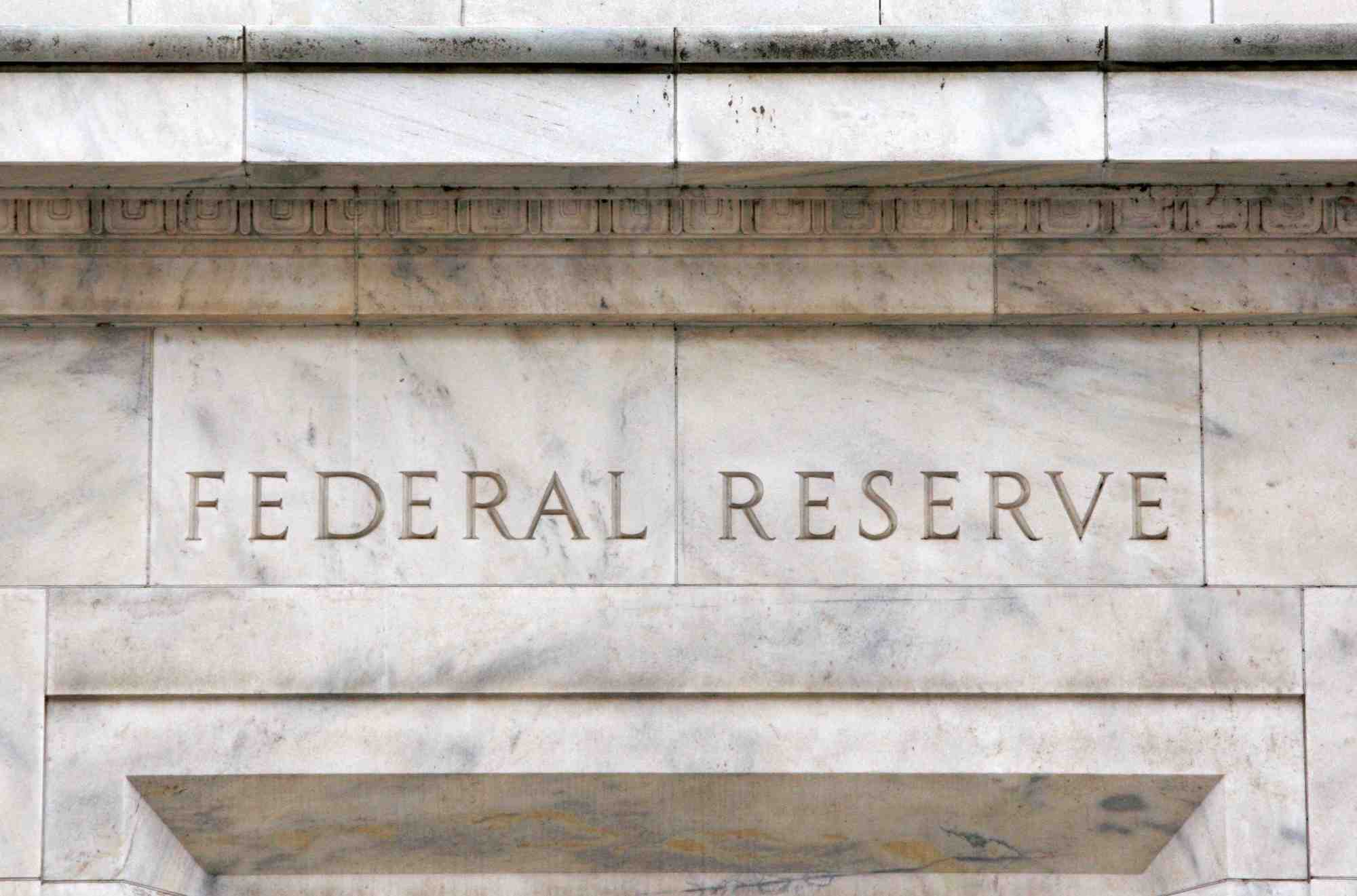 Etats-unis: il faudra etre "ferme" pour ramener l'inflation a 2%