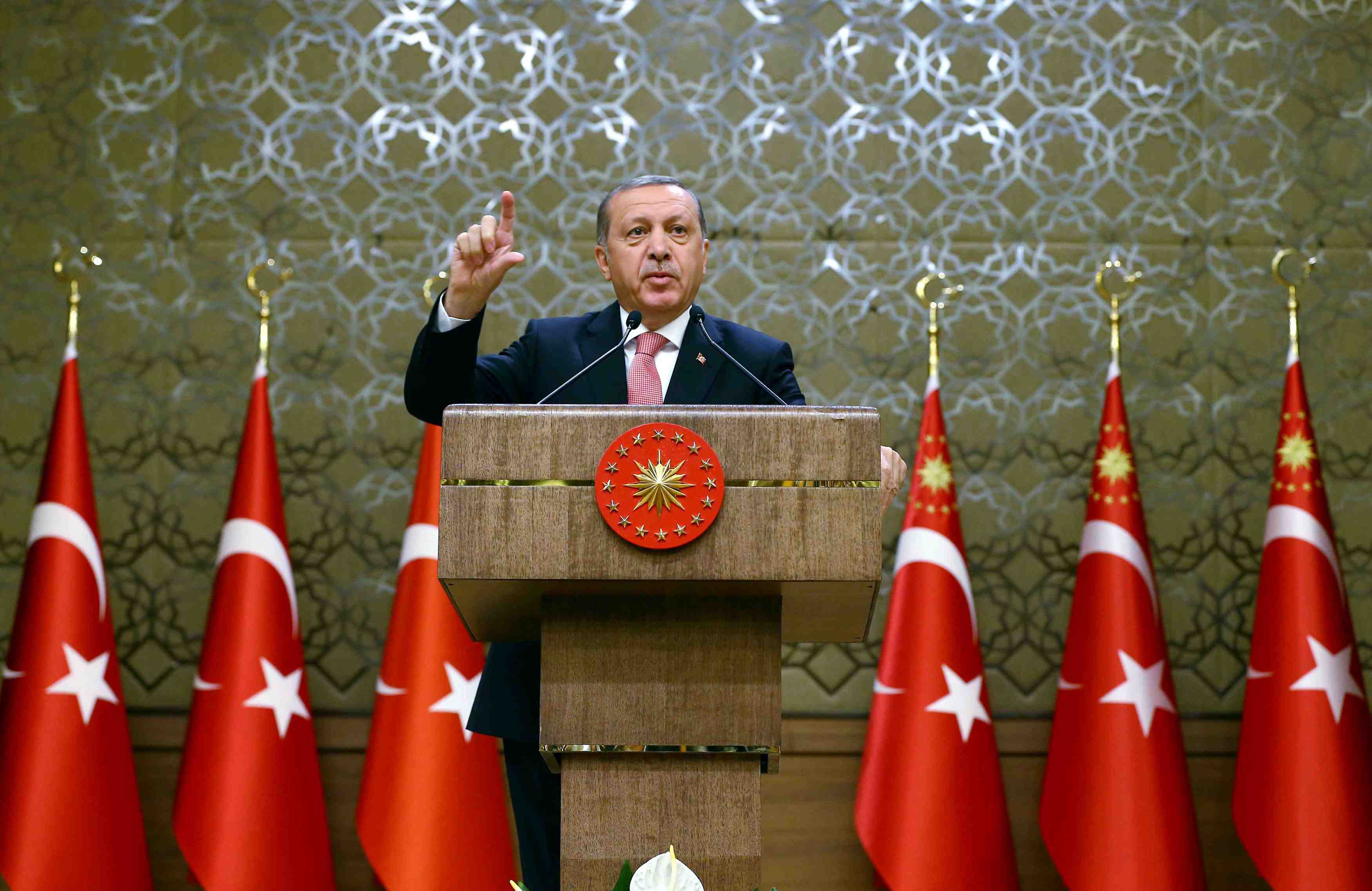 Erdogan s’en prend aux occidentaux