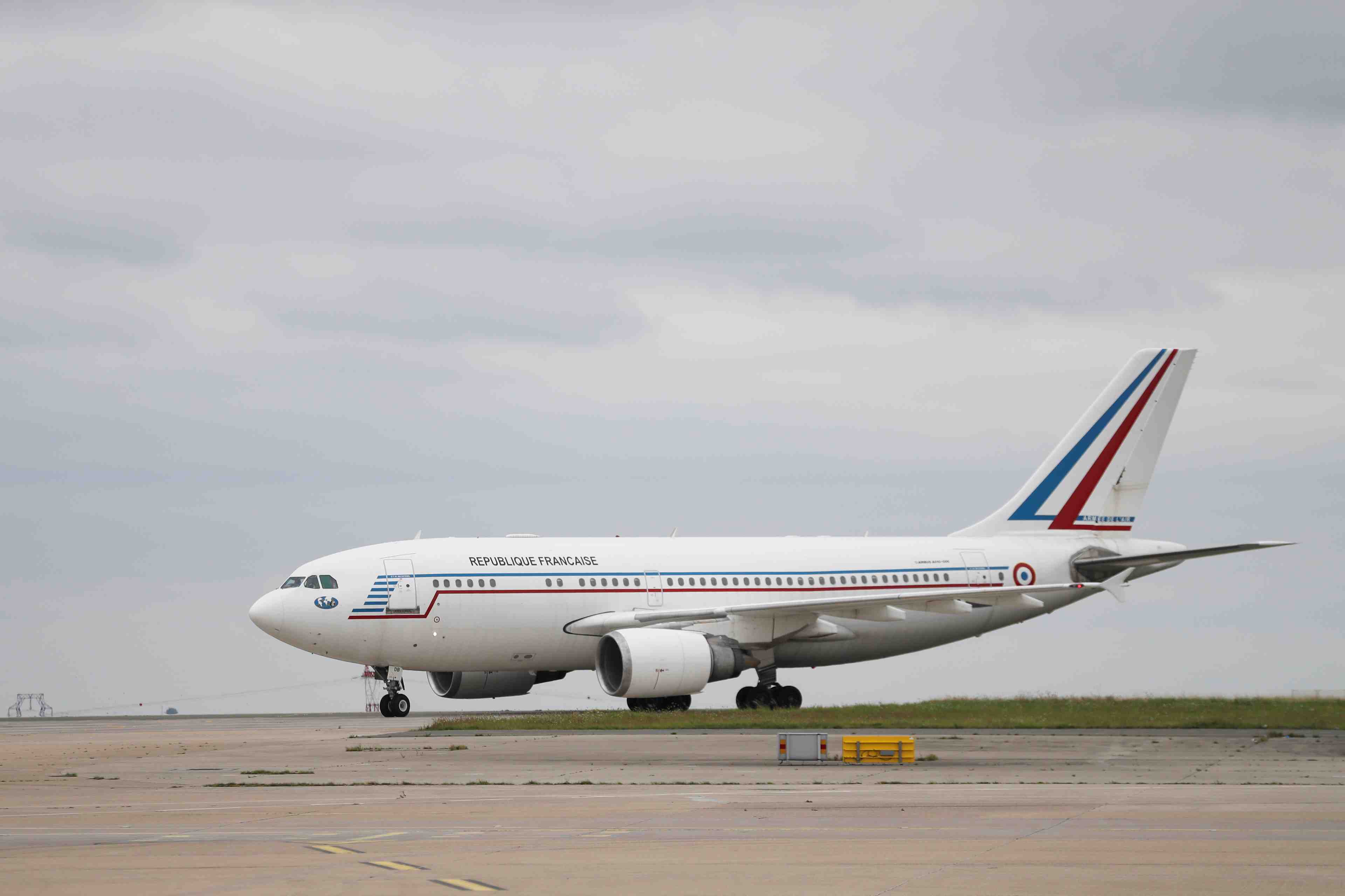 Afghanistan: les evacuations francaises "peut-etre" prolongees au-dela de ce vendredi soir