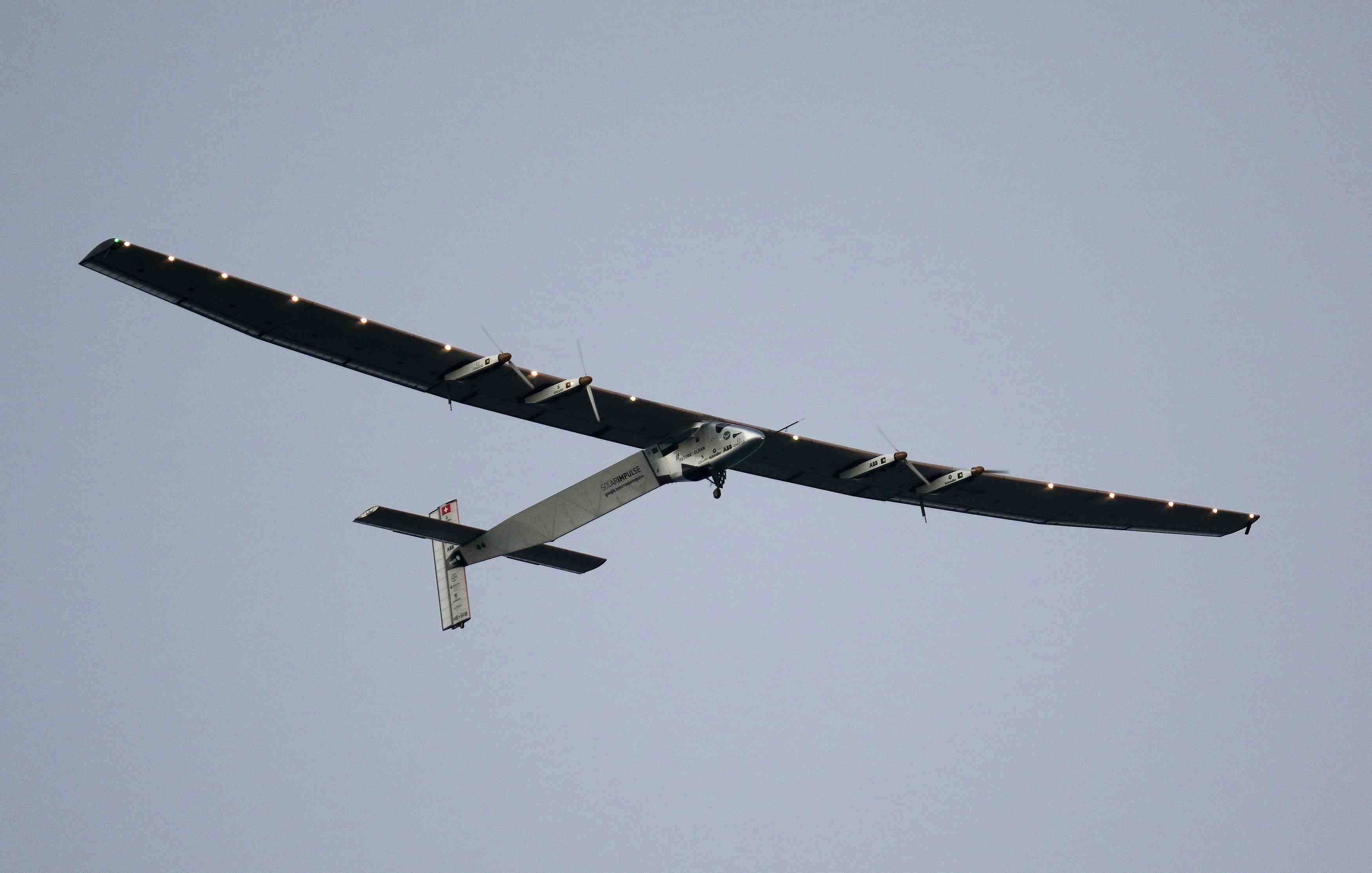Solar impulse immobilise a hawai