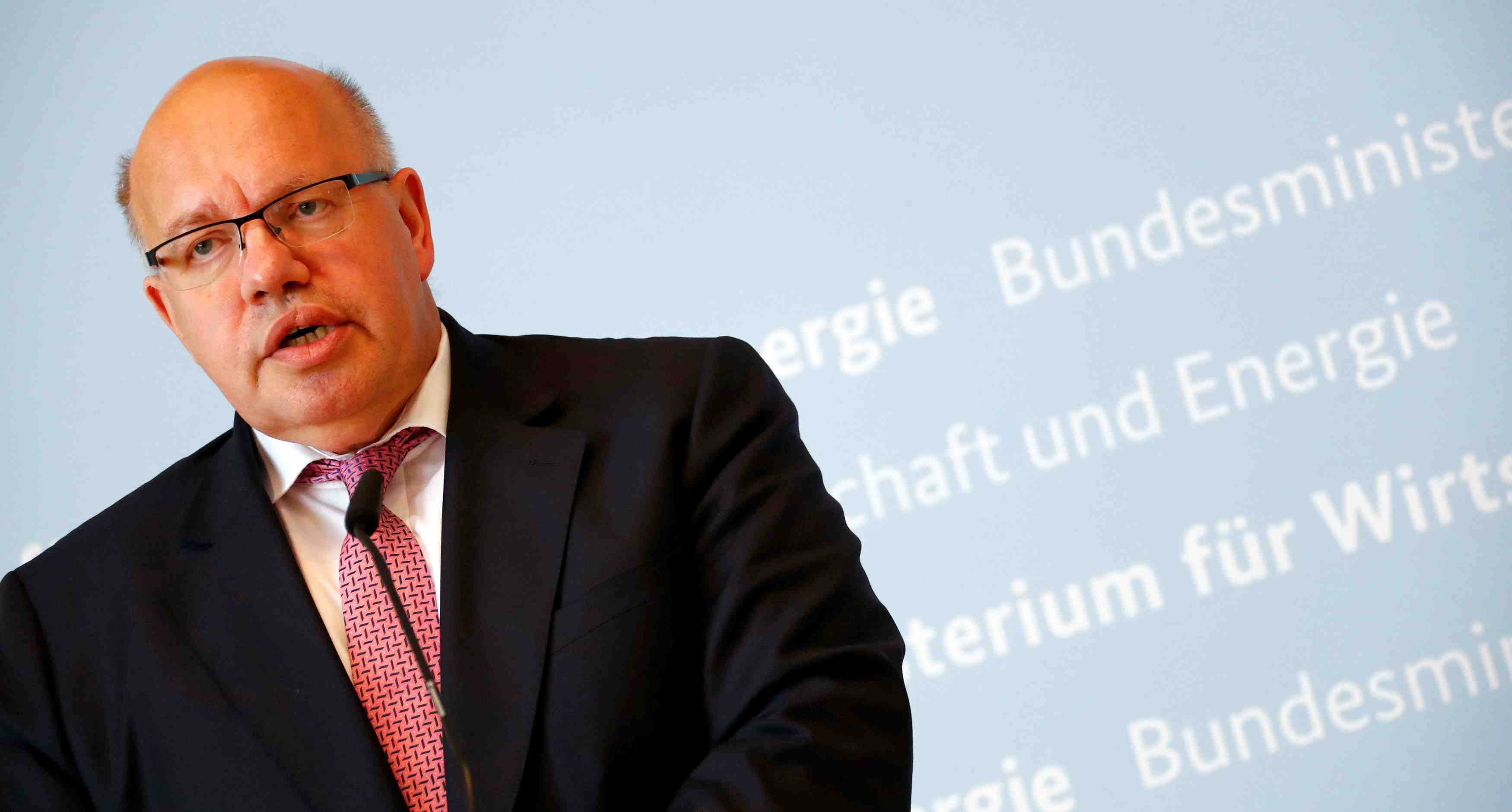 La croissance allemande sera d'environ 2% cette annee, selon le ministre de l'economie