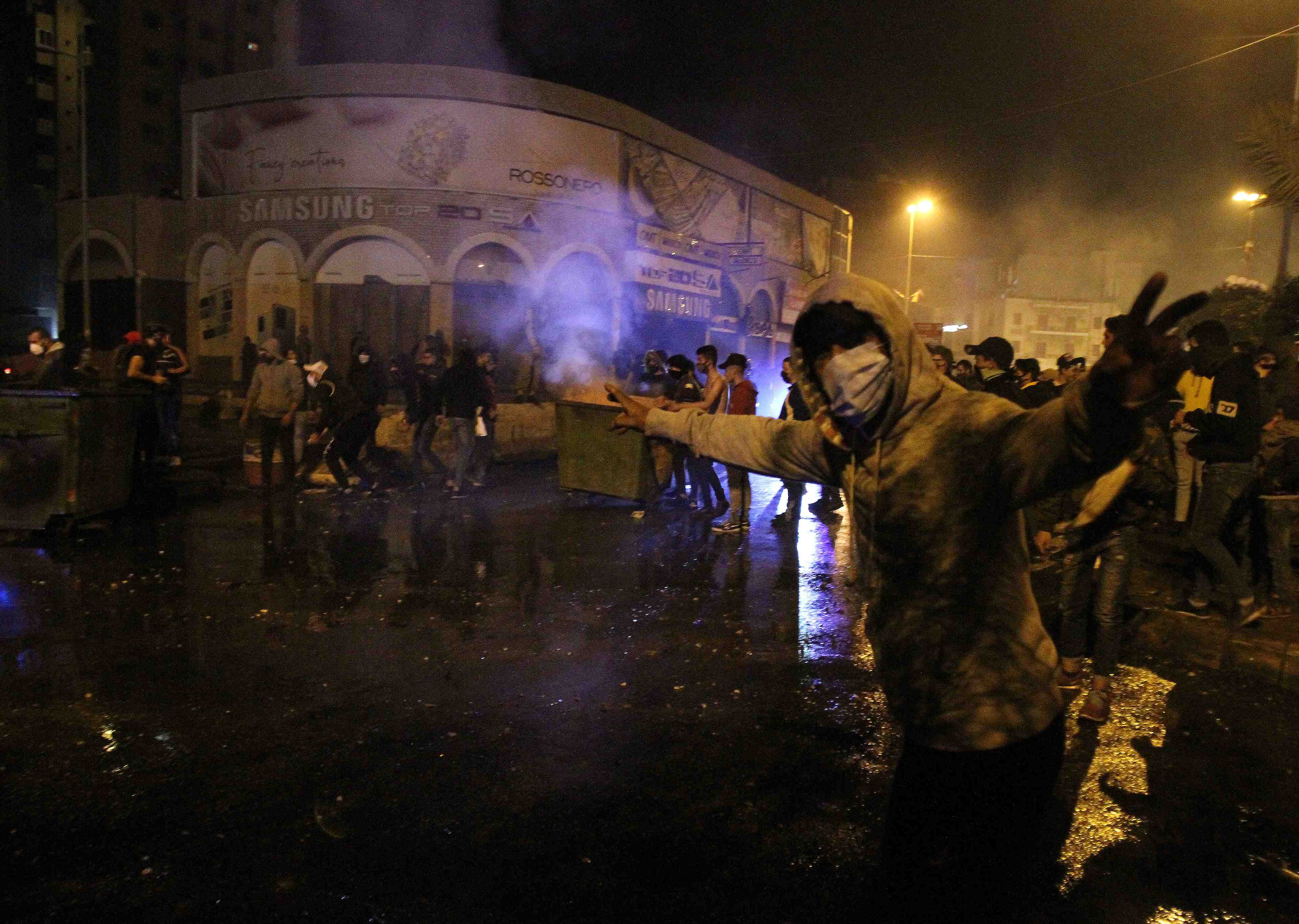 Heurts au liban lors de manifestations contre le confinement