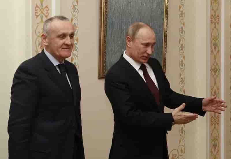Le Parlement d'Abkhazie demande la démission du président Ankvab