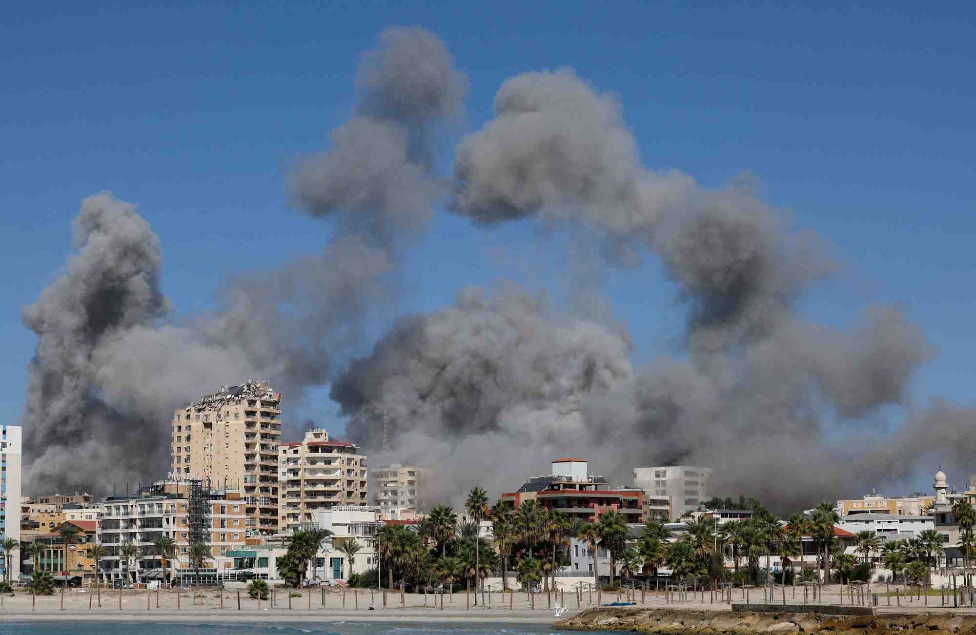 Tyr, cite millenaire du liban, transformee en ville fantome par l'offensive d'israel