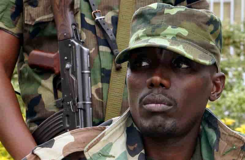 Le chef militaire du M23 s'est rendu et est détenu en Ouganda