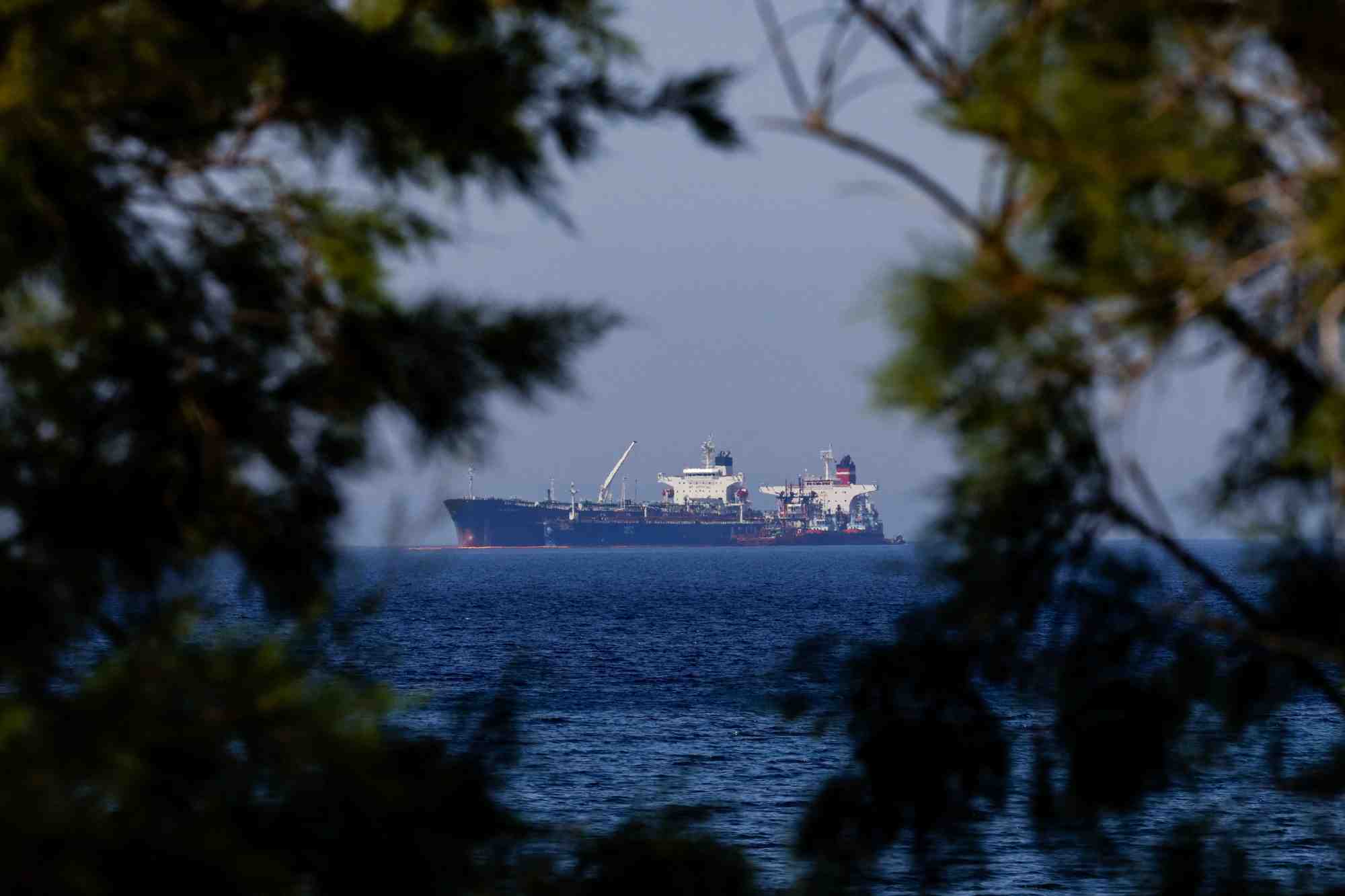 Petrolier: la marine iranienne saisit deux navires grecs