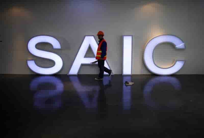 Saic et alibaba s'associent dans la voiture connectee