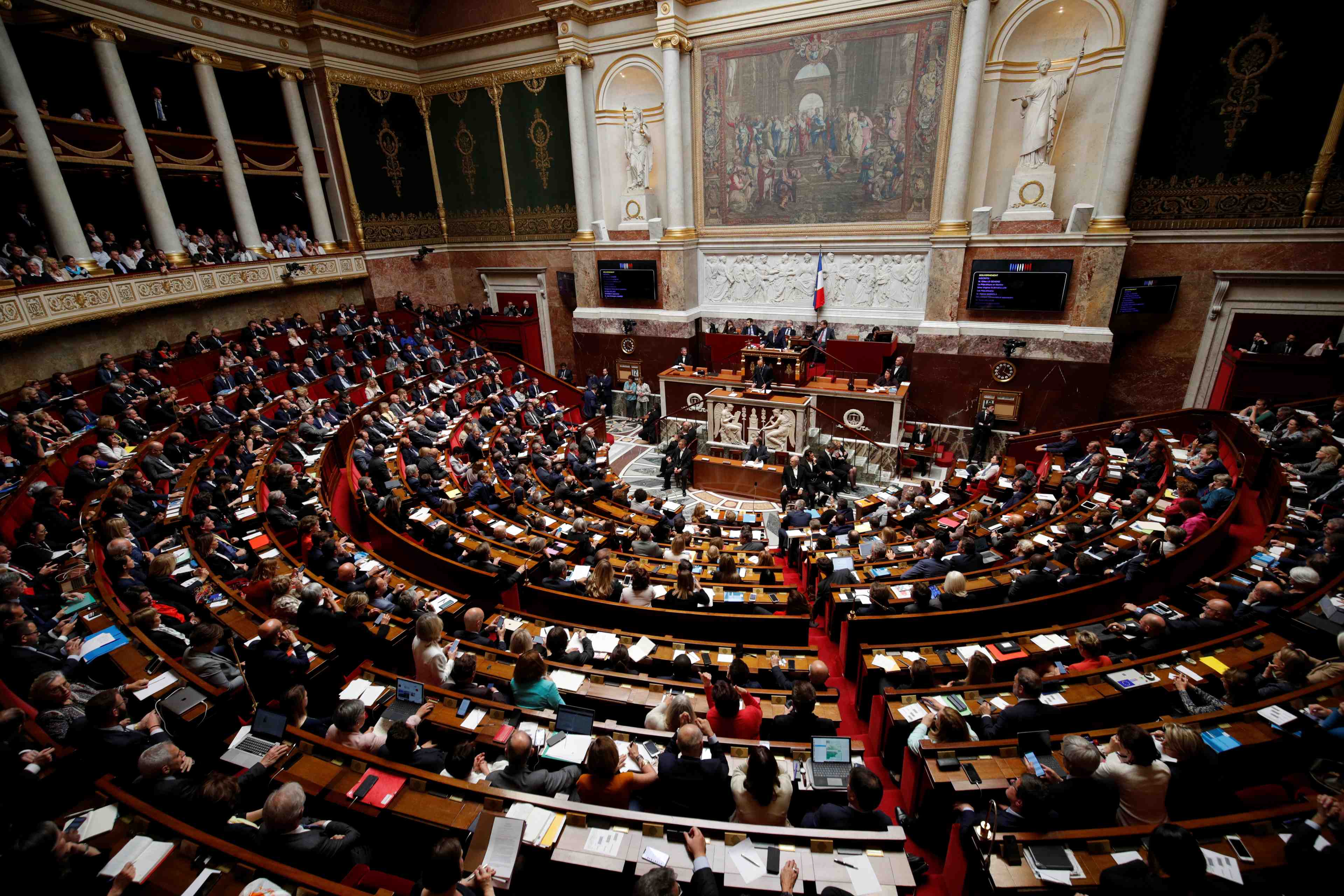 L'assemblee vote largement la confiance au gouvernement