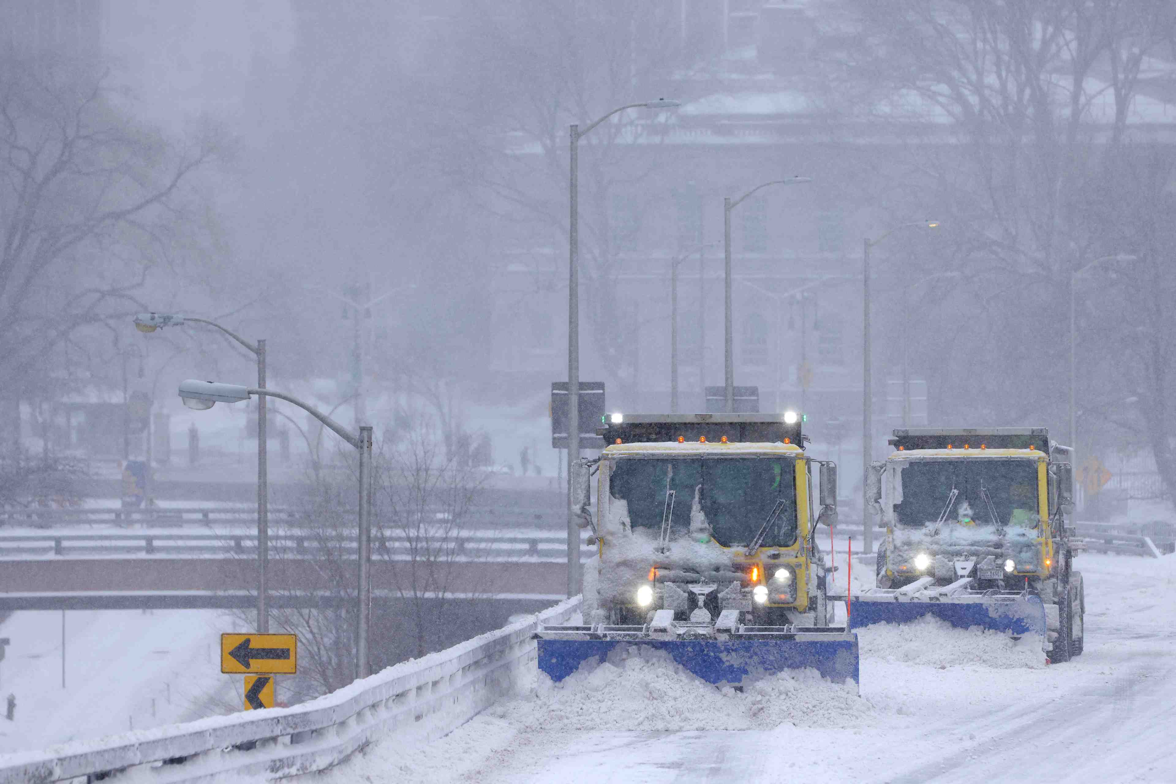 Le nord-est des etats-unis balaye par une violente tempete de neige