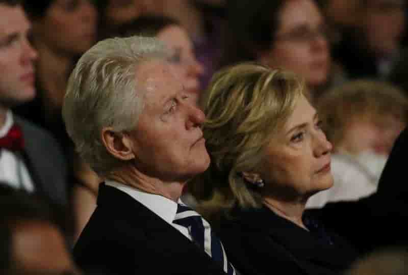 Bill Clinton au secours d'Hillary après des propos mal perçus