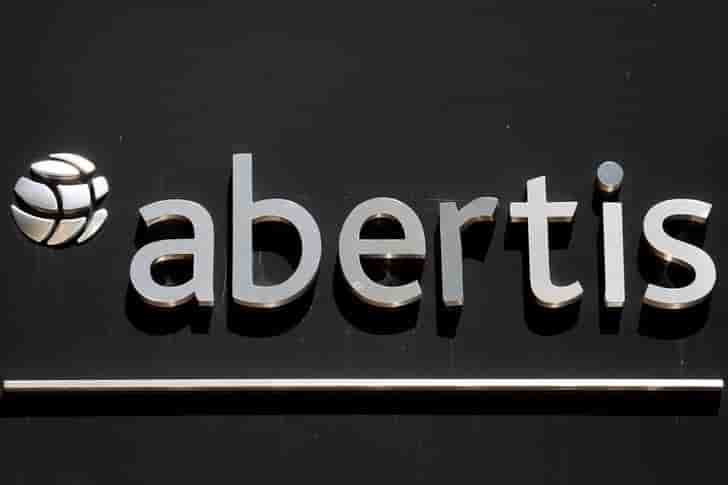 Eutelsat vend sa part dans hispasat a abertis pour 302 millions d’euros