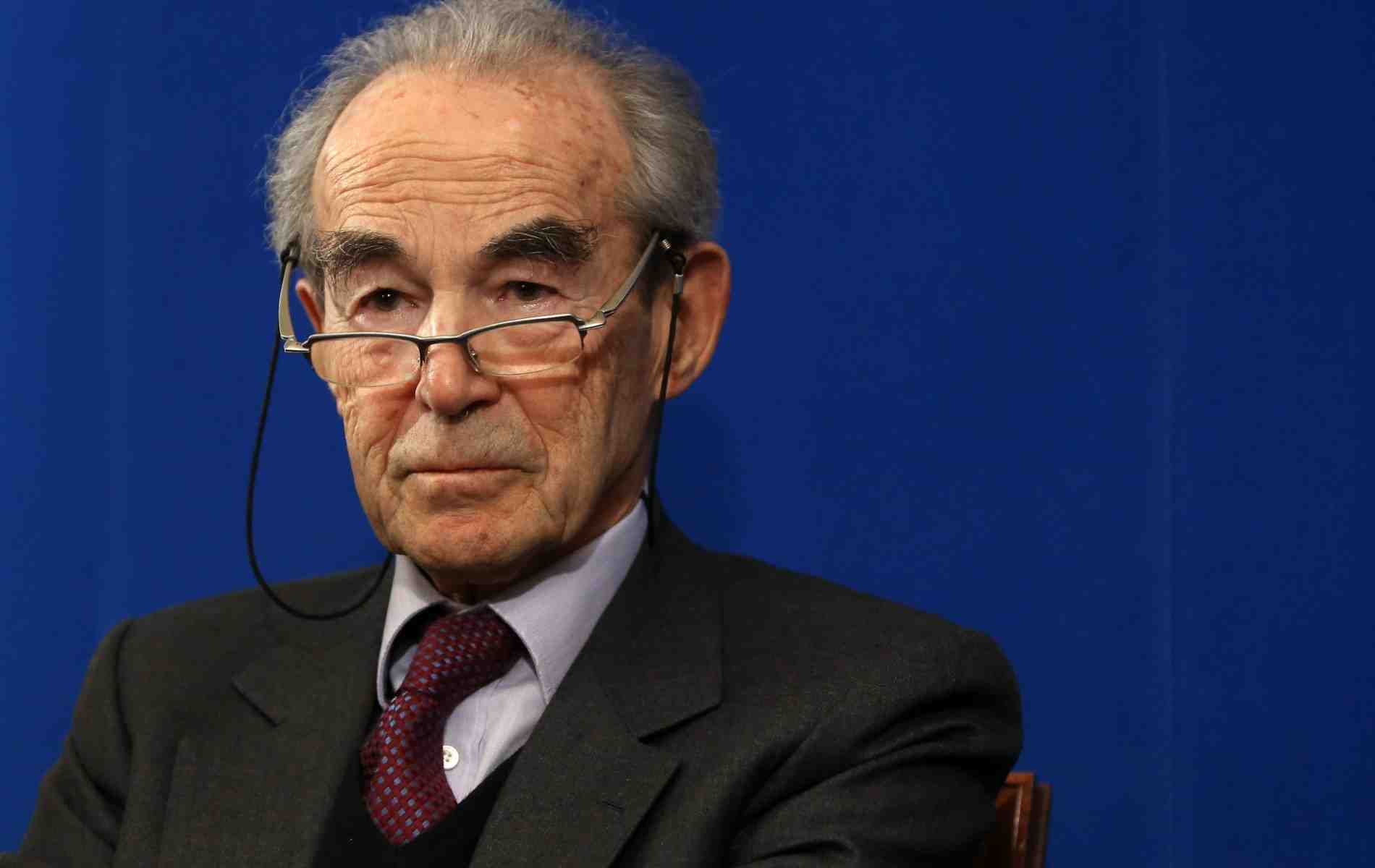 Robert Badinter, le père de l'abolition de la peine de mort, est décédé.