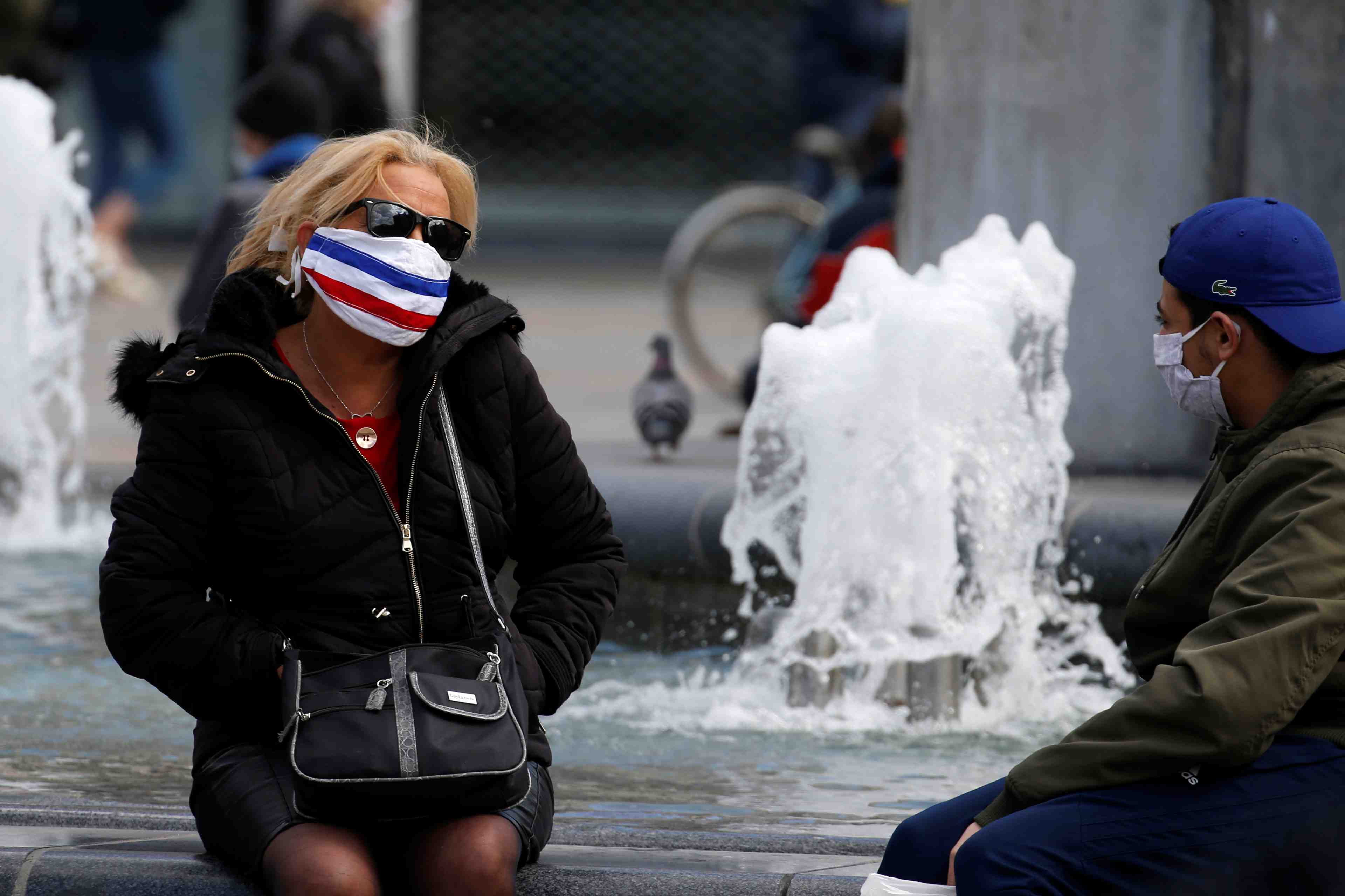 Coronavirus: les mesures sanitaires renforcees aussi dans le nord