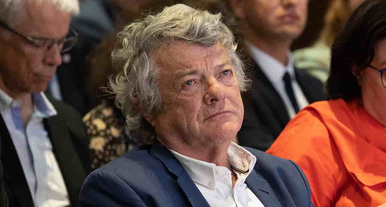 L'ancien ministre du Travail estime qu'il ne faut pas modifier le secteur des services à la personne.