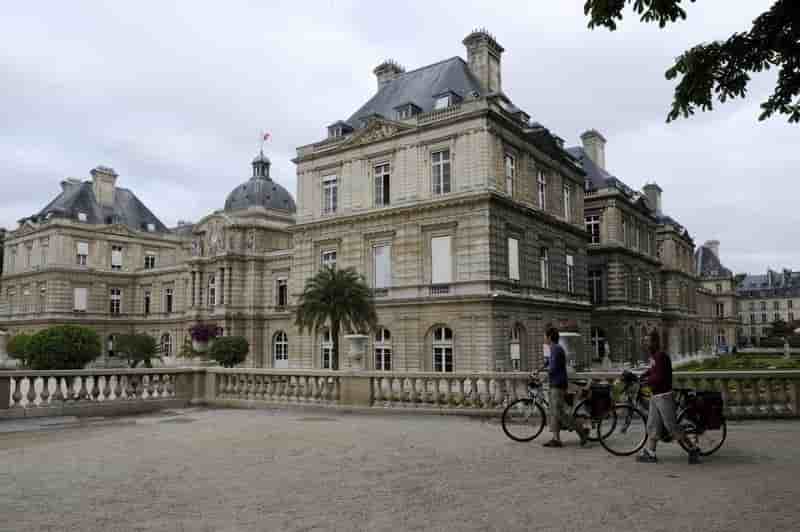 Un senateur soupconne d'avoir triche sur son patrimoine