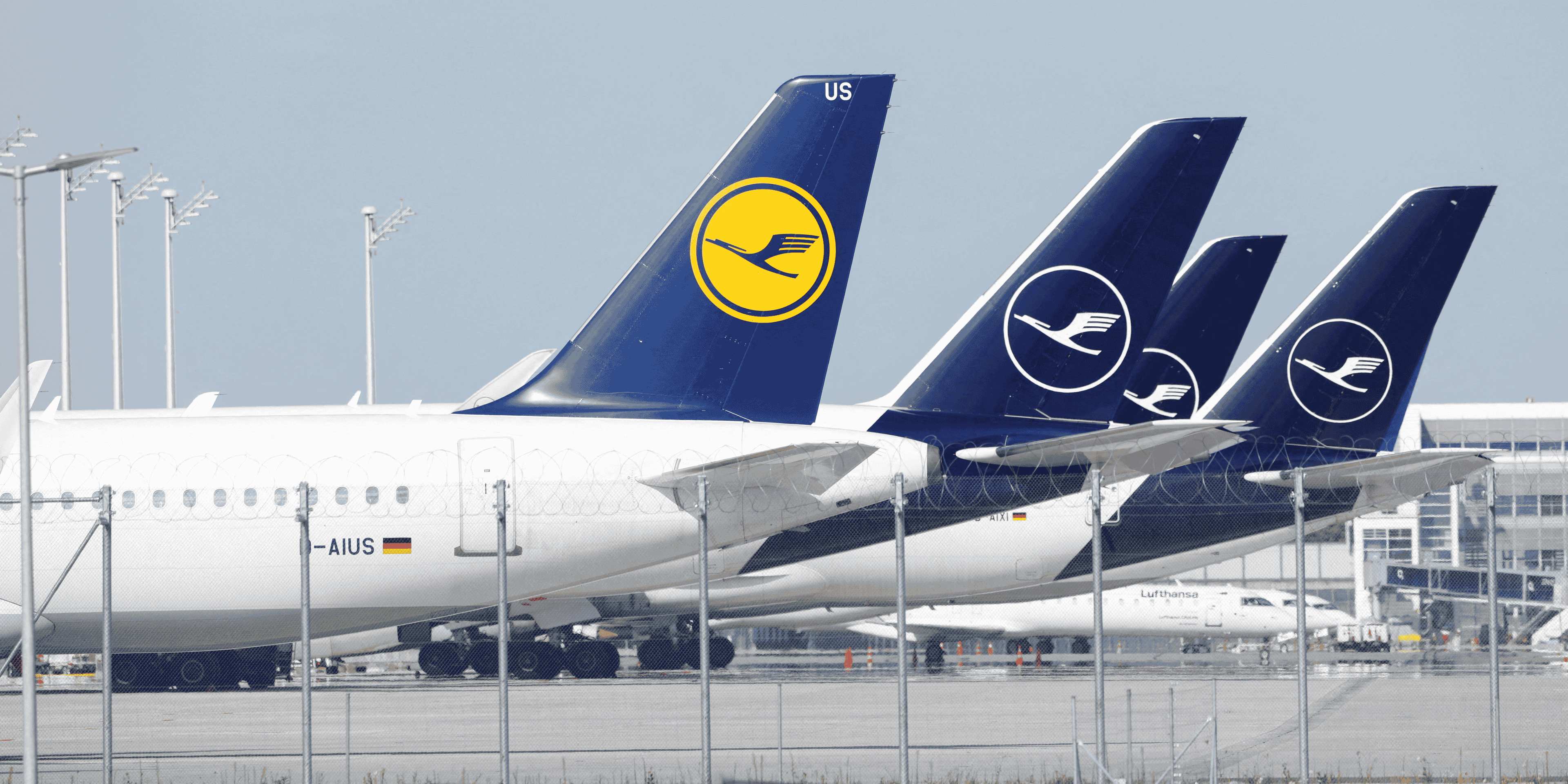 Des avions lufthansa a l'aeroport du munich, en allemagne