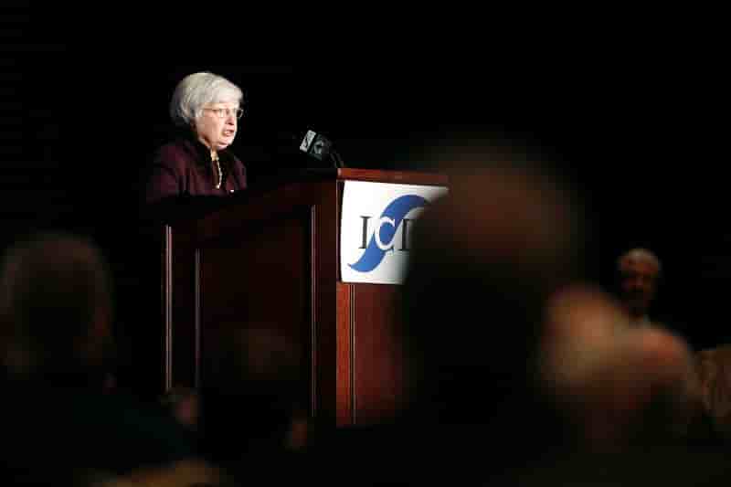 Janet Yellen salue la reprise de prêts des petites banques