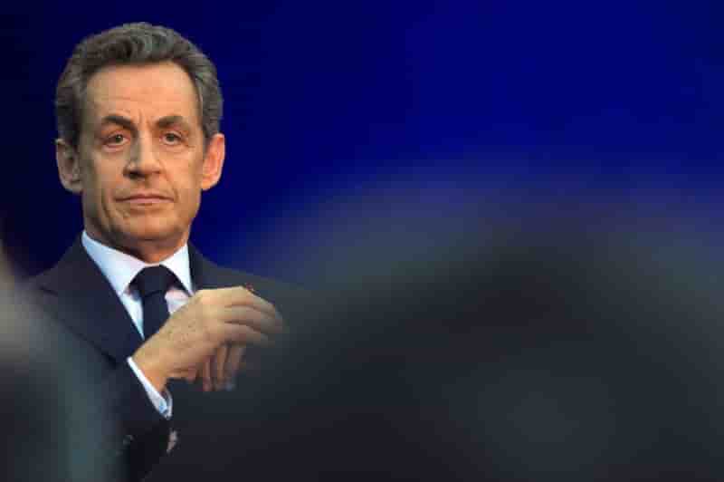 Sarkozy met en garde contre le "fnps" avant les departementales