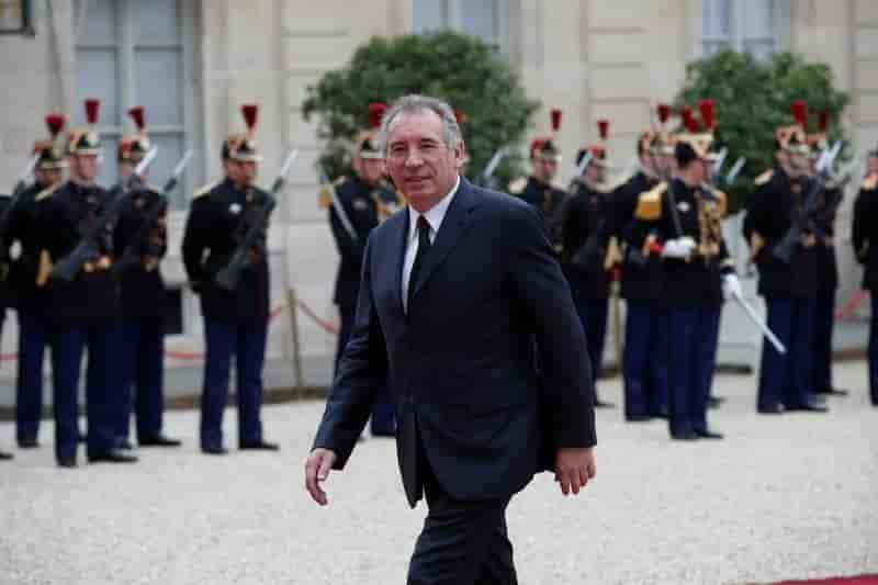 Le parquet de paris a recu un signalement sur le modem