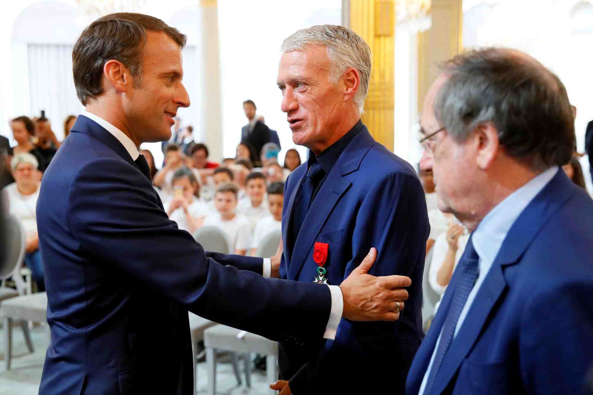 Macron-Deschamps
