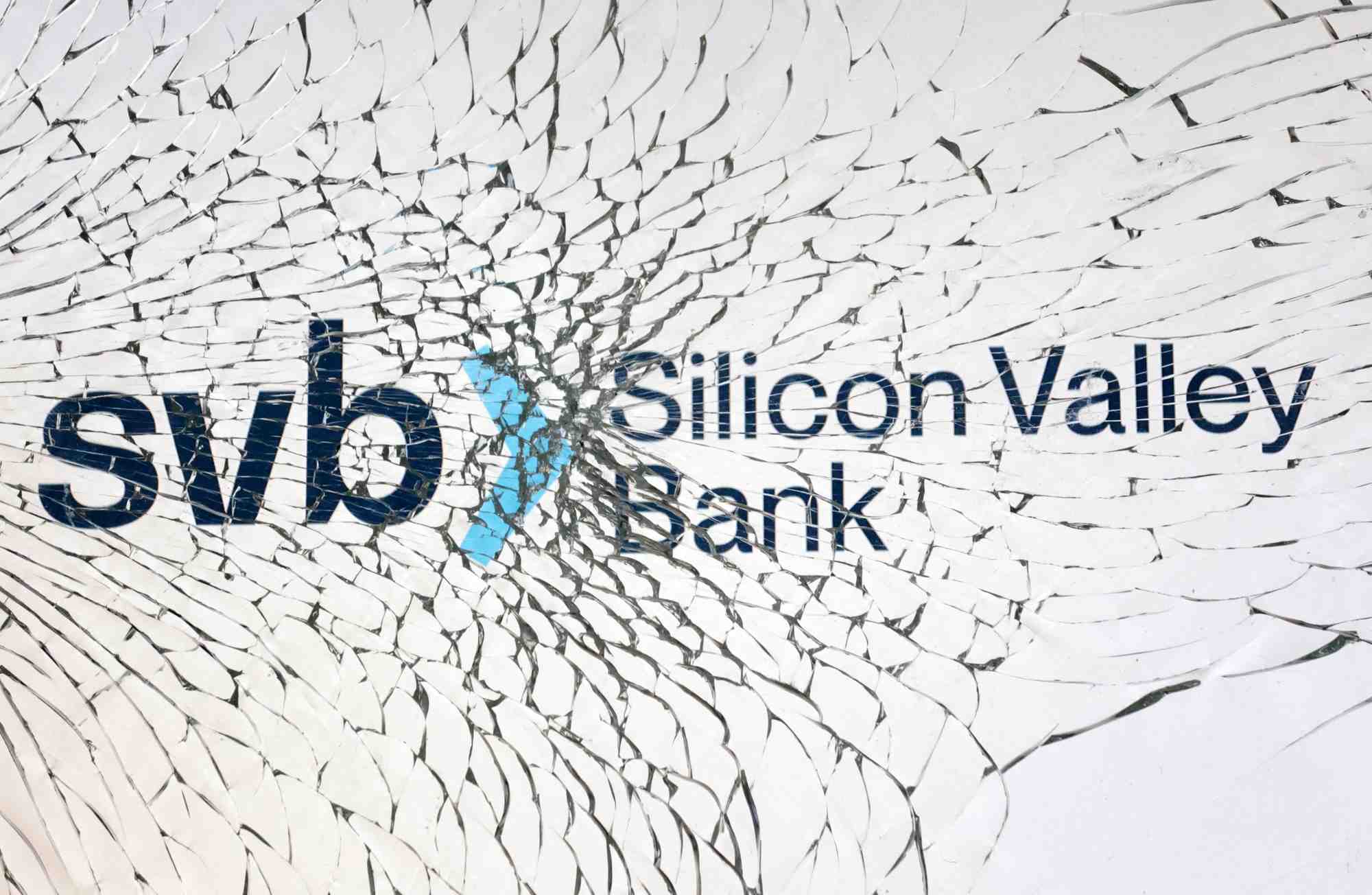 Une illustration du logo svb (silicon valley bank)