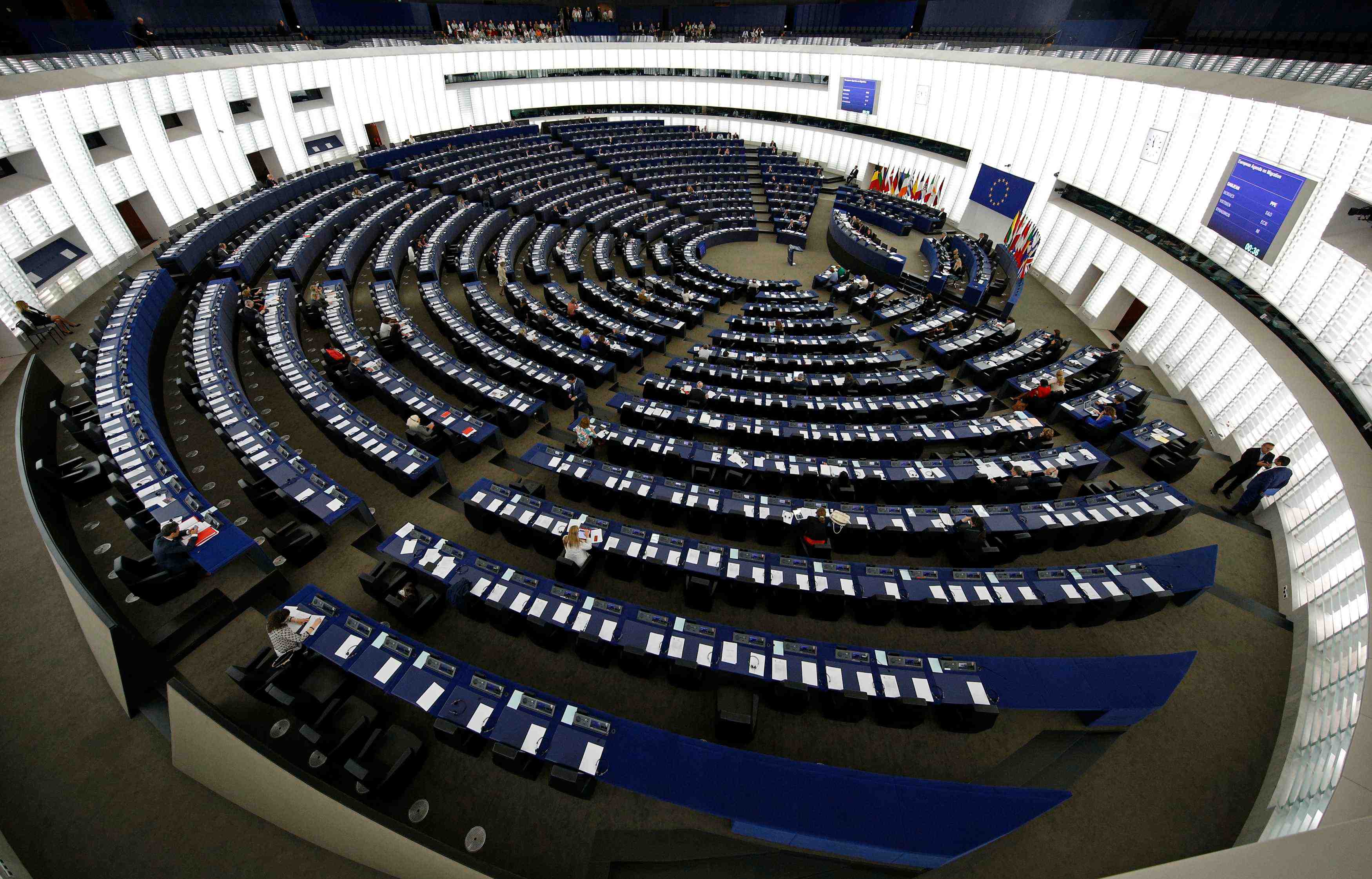 Le fn dispose d’un groupe au parlement europeen