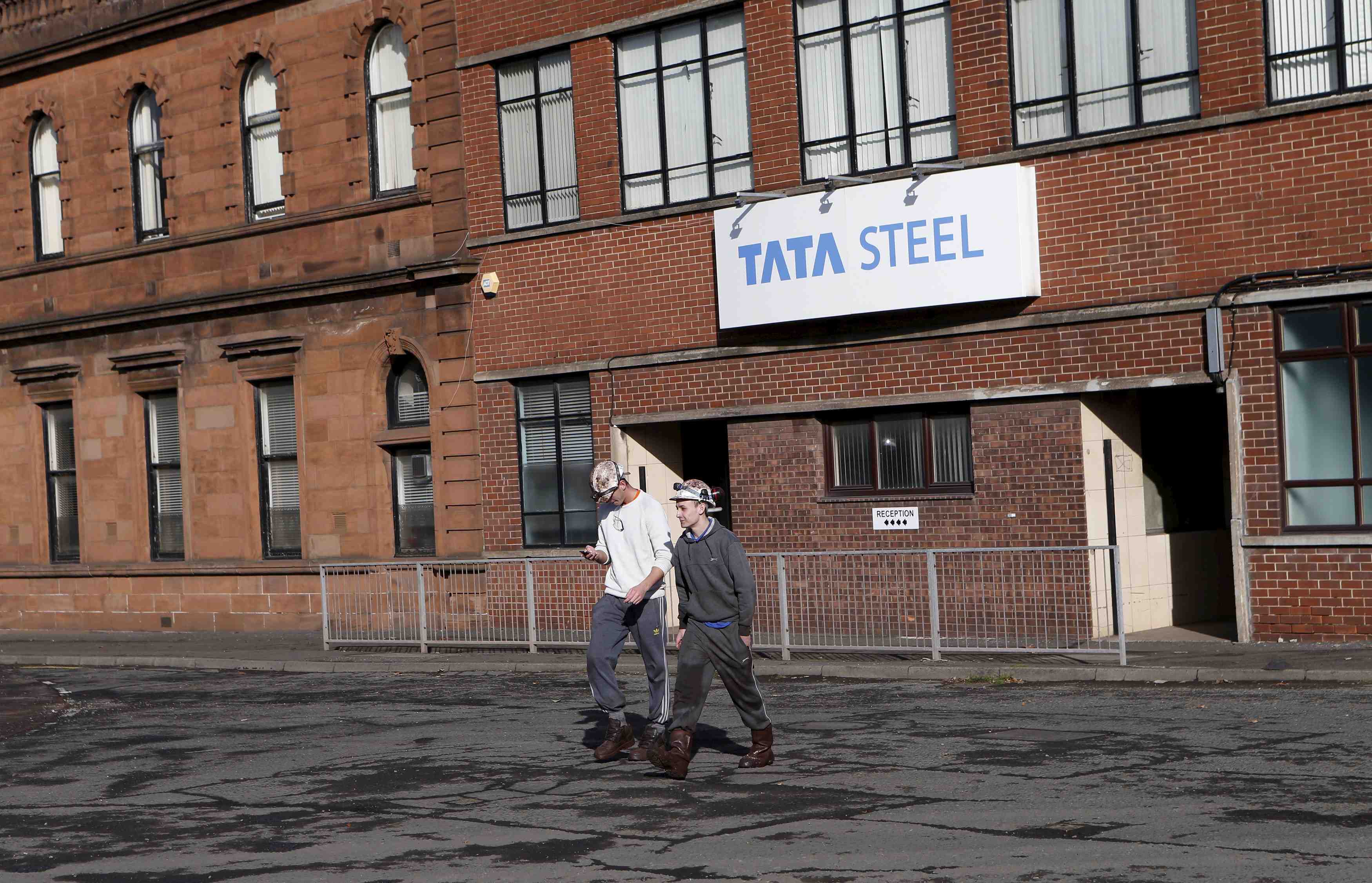 Tata steel tire un trait sur le royaume-uni