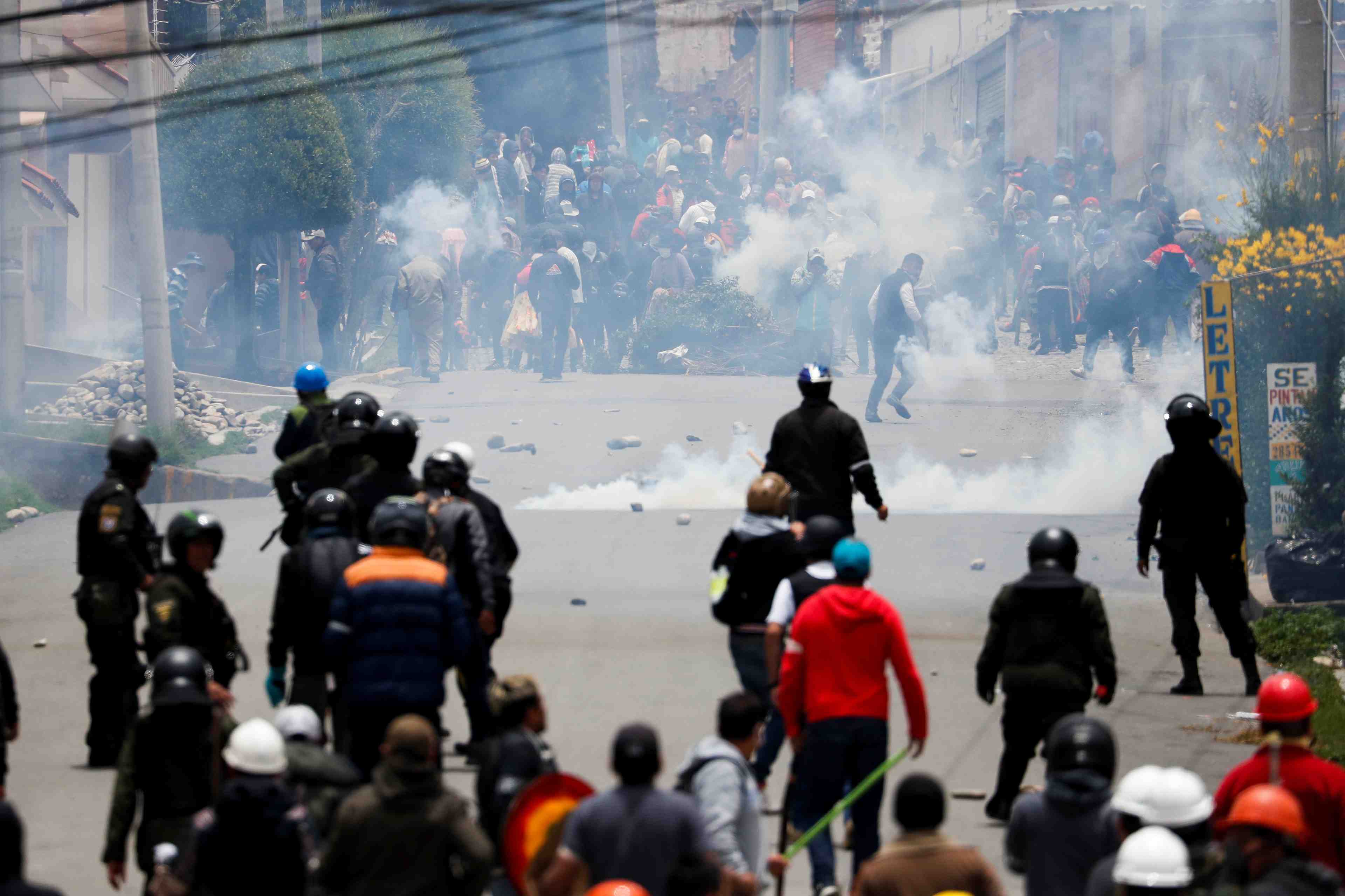La bolivie plonge dans le chaos, evo morales se refugie au mexique