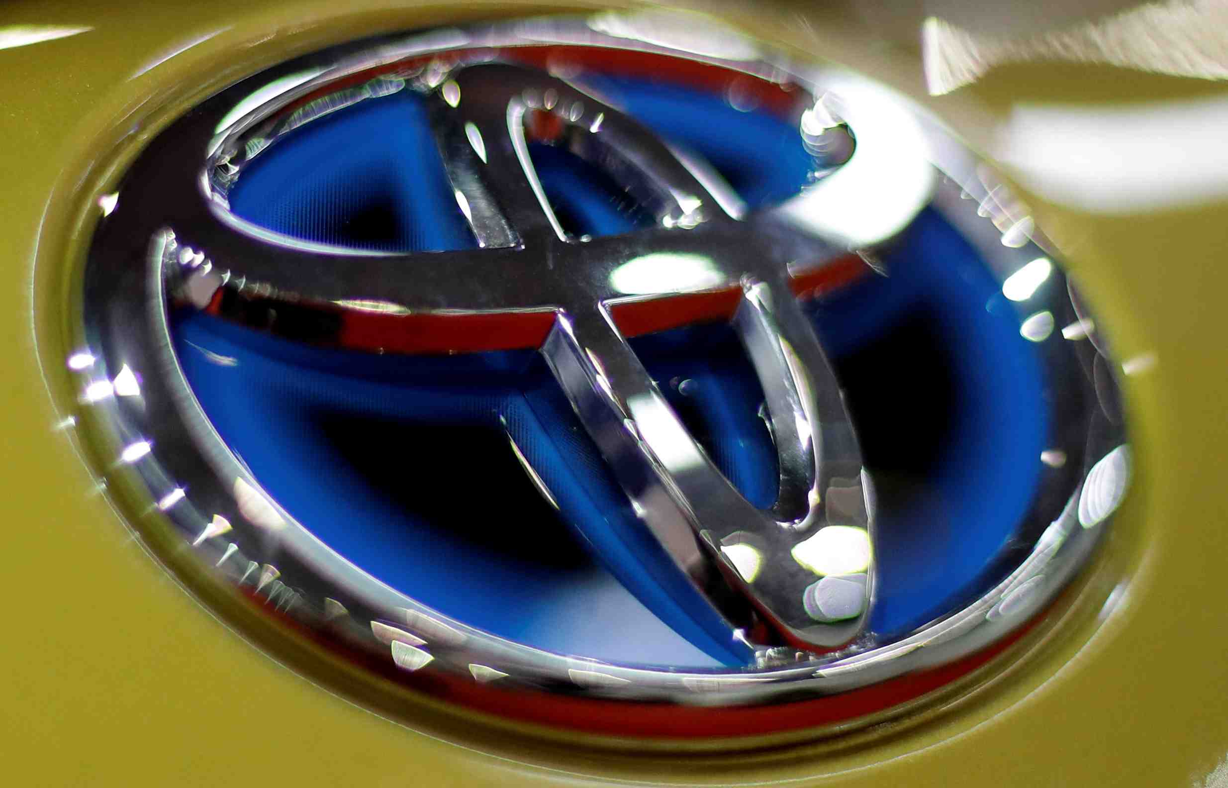 Toyota: les syndicats acceptent une reprise tres progressive a onnaing