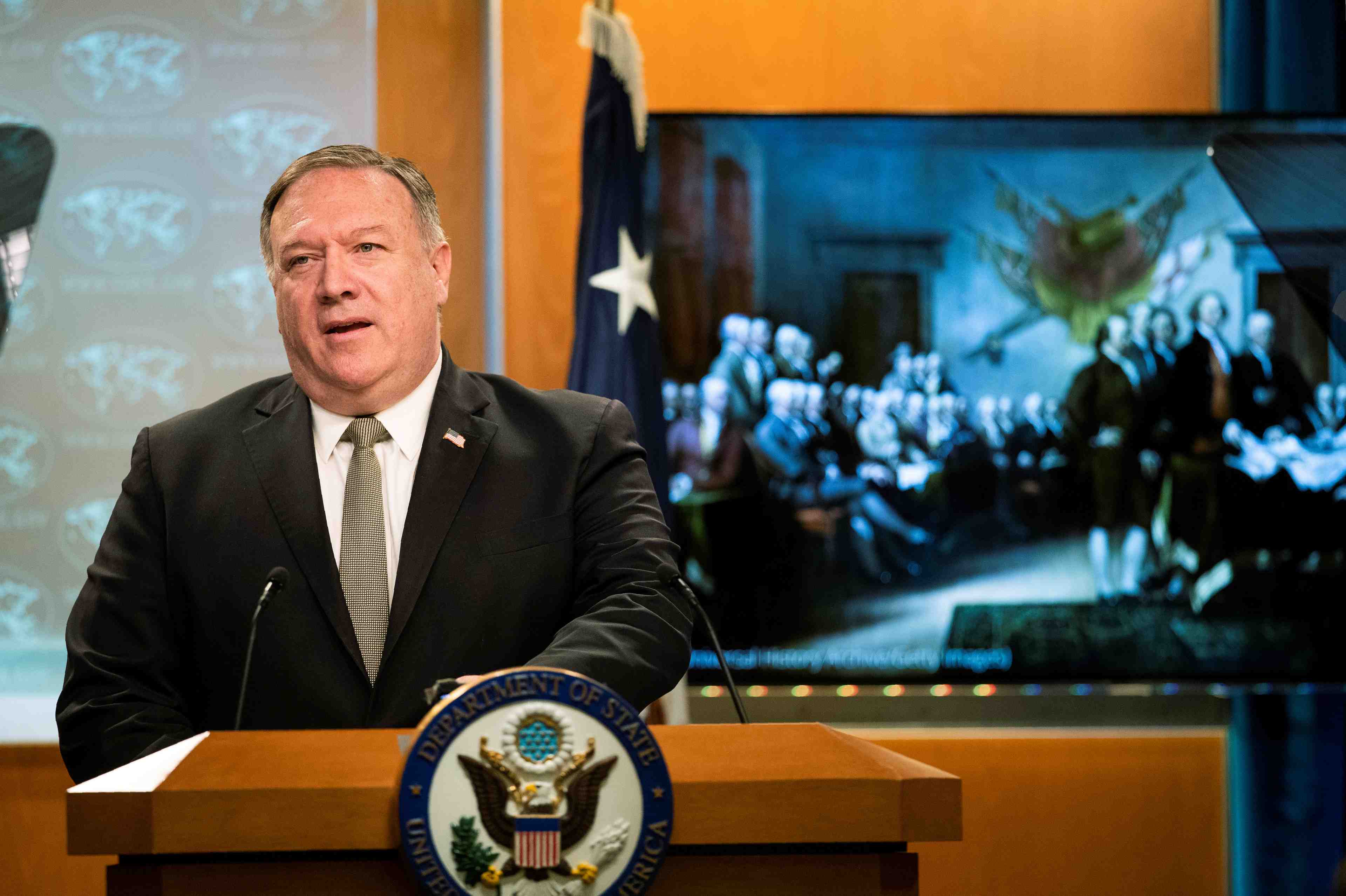 Les usa pourraient bannir les reseaux sociaux chinois, dit pompeo