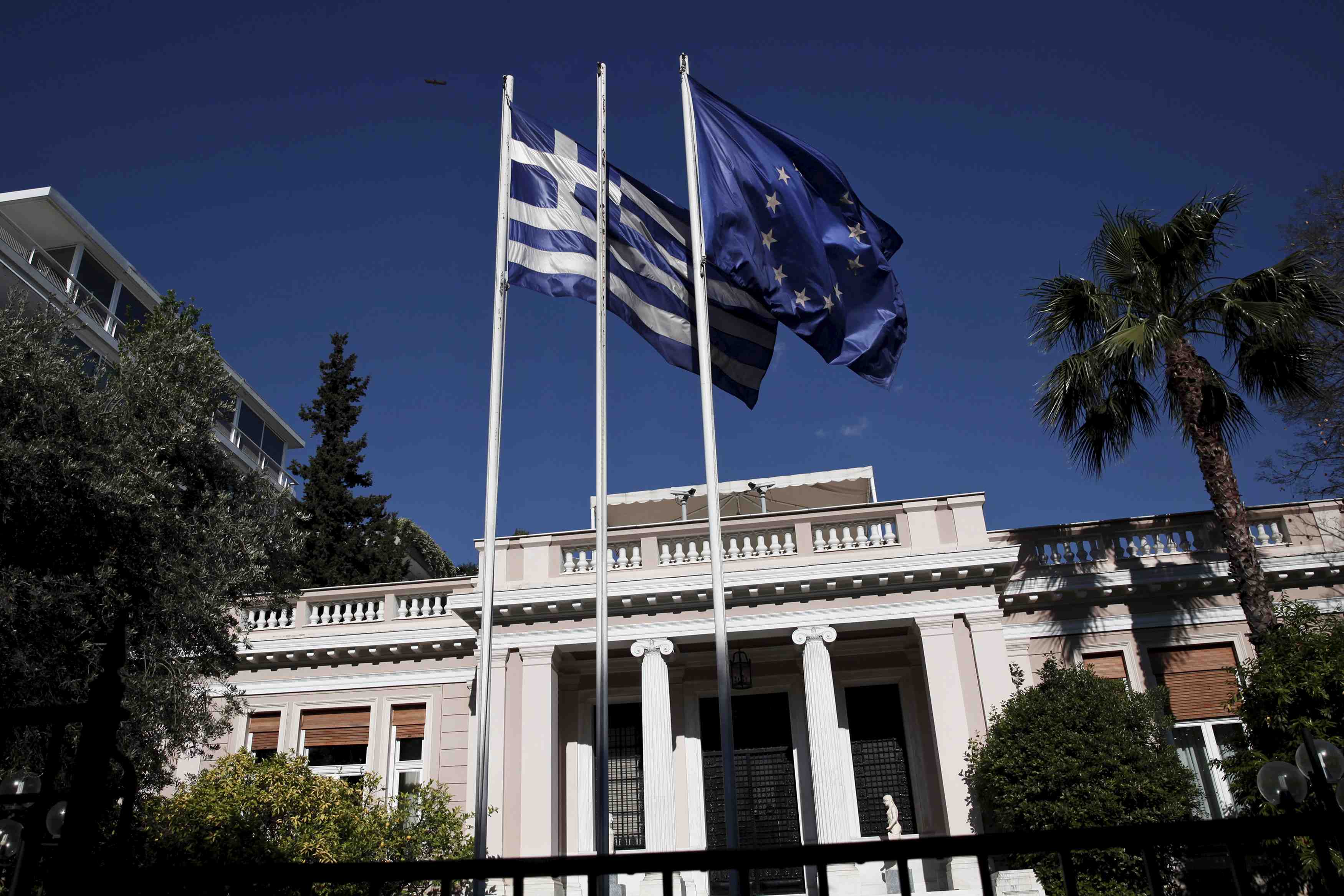 L'ue tempere l'optimisme des grecs sur les negociations avec ses creanciers