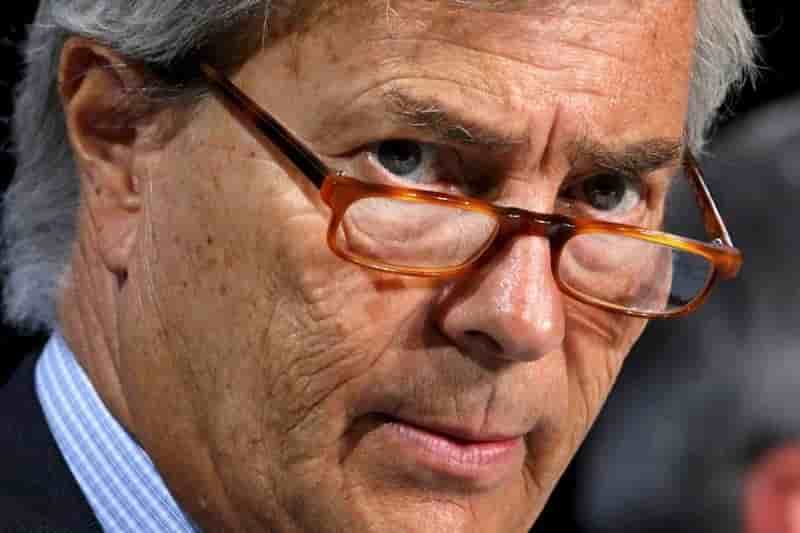 La reputation de "raider" de bollore inquiete les berlusconi