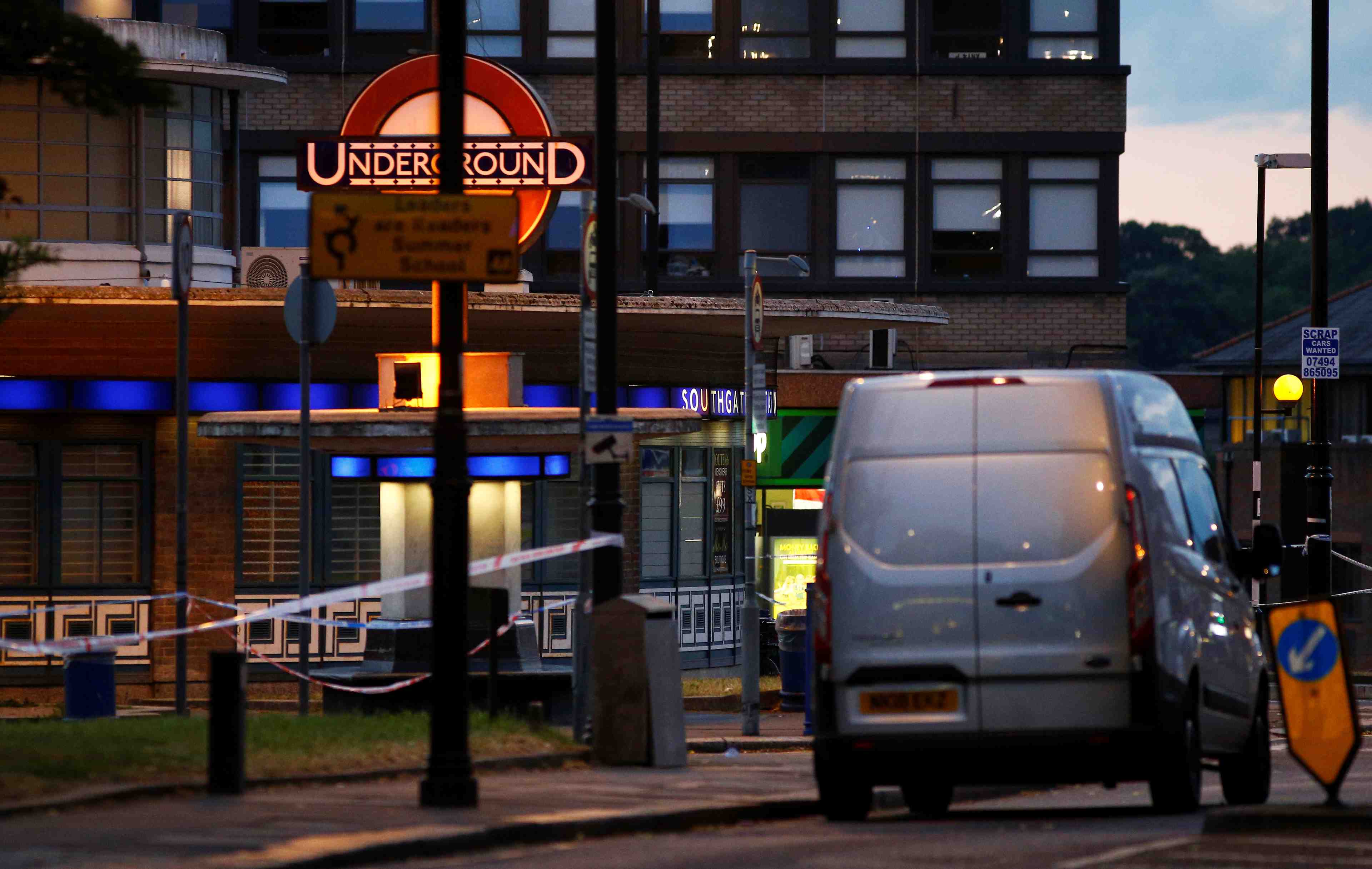 Explosion non liee a un attentat dans le metro de londres